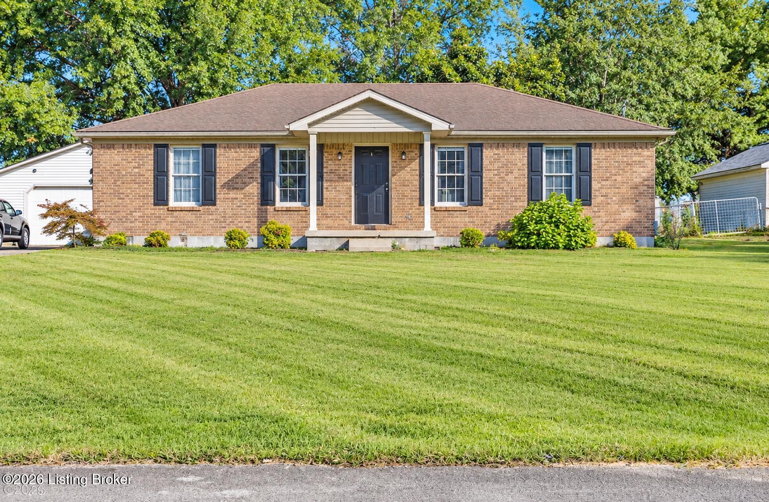 1028 Woodside Dr Property Photo 1