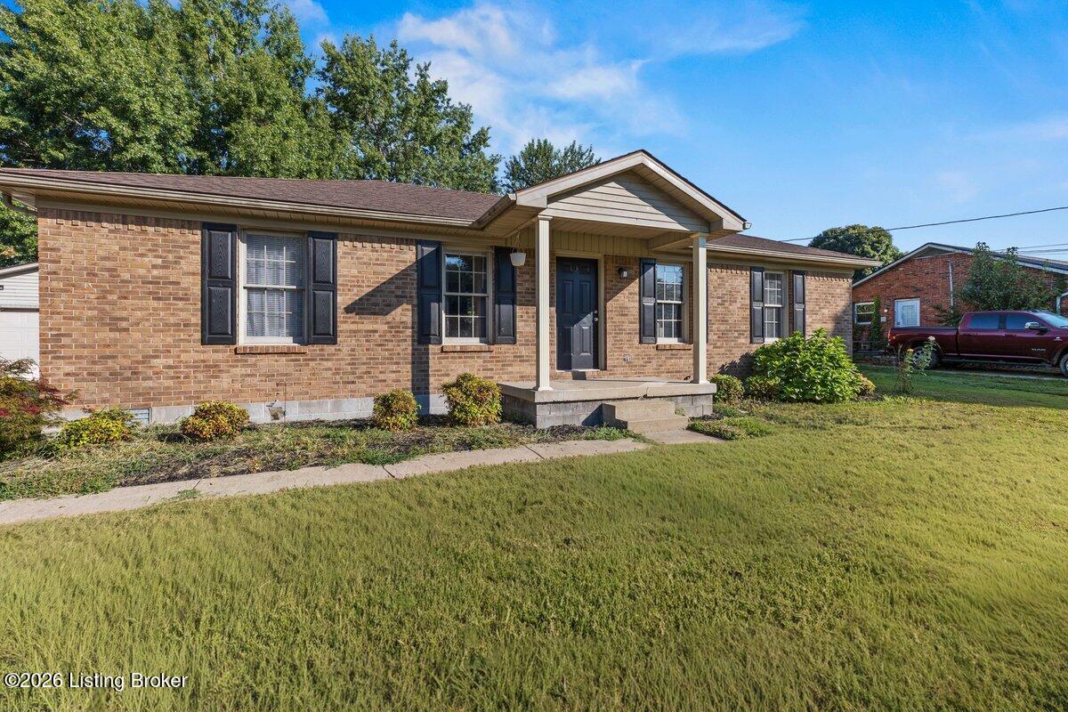 1028 Woodside Dr Property Photo 4