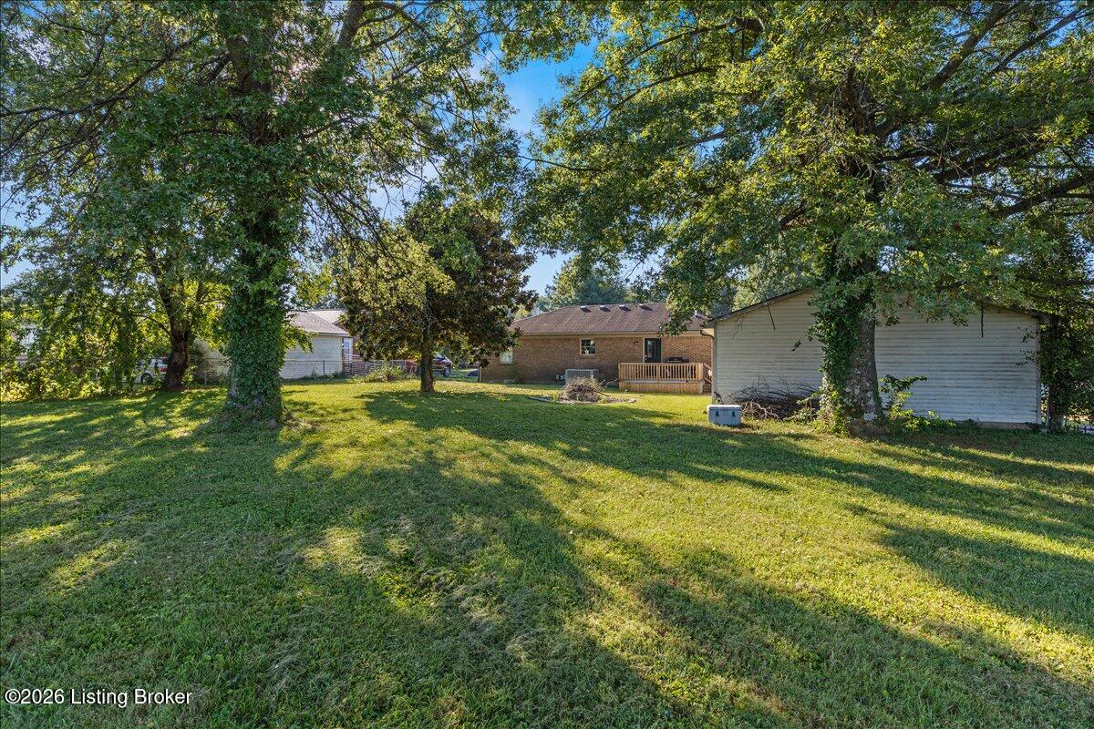 1028 Woodside Dr Property Photo 23