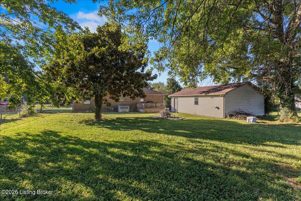 1028 Woodside Dr Property Photo 24