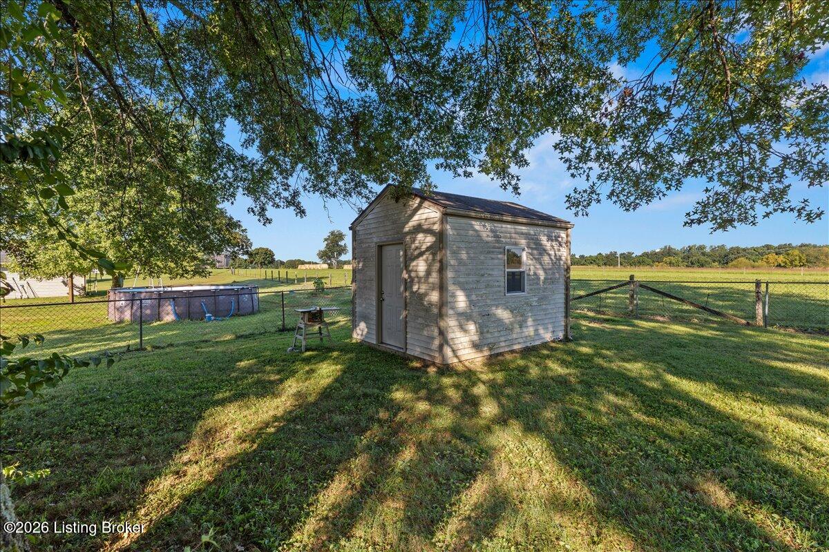 1028 Woodside Dr Property Photo 25