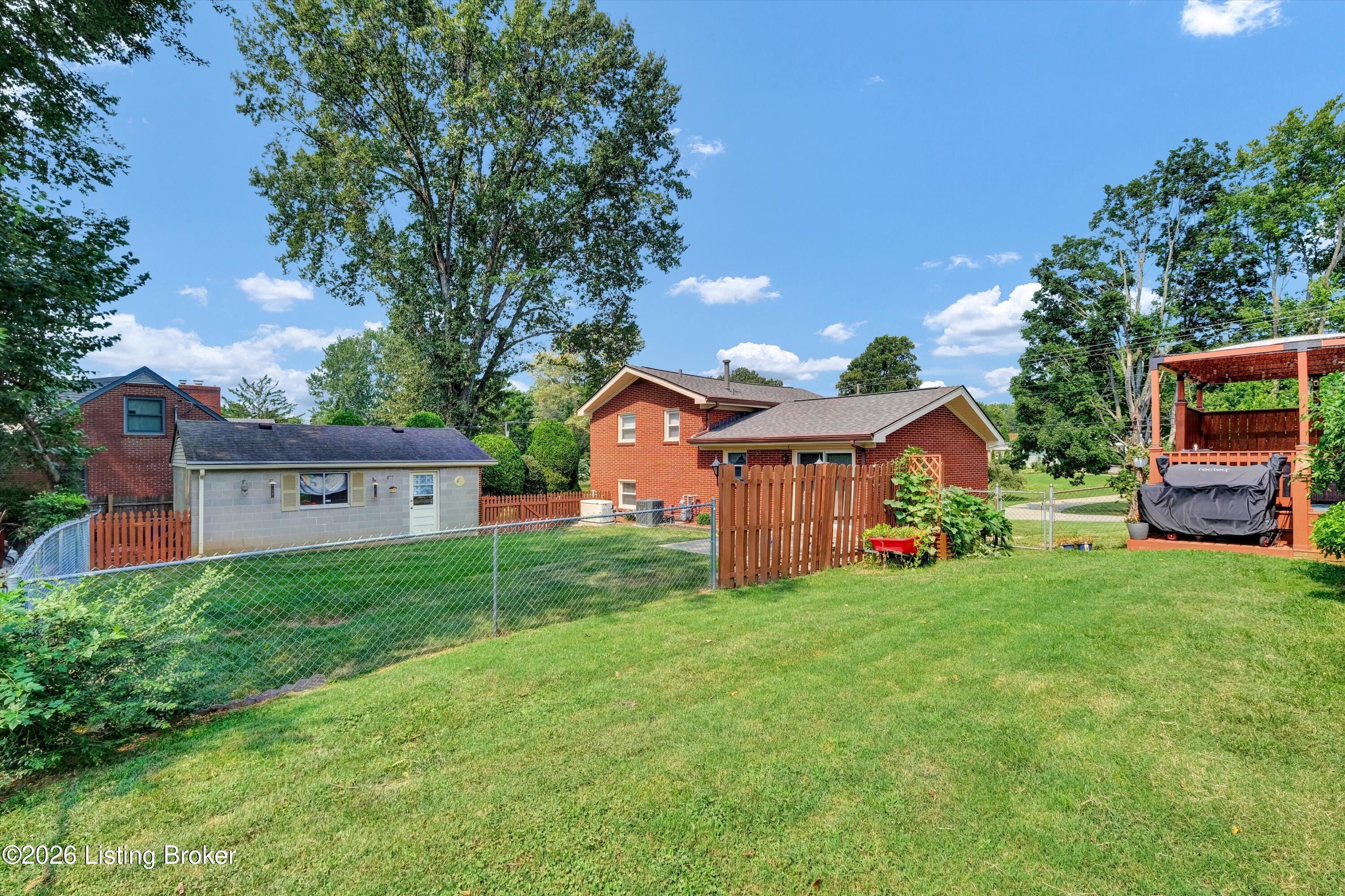 3300 Startan Ct Property Photo 27