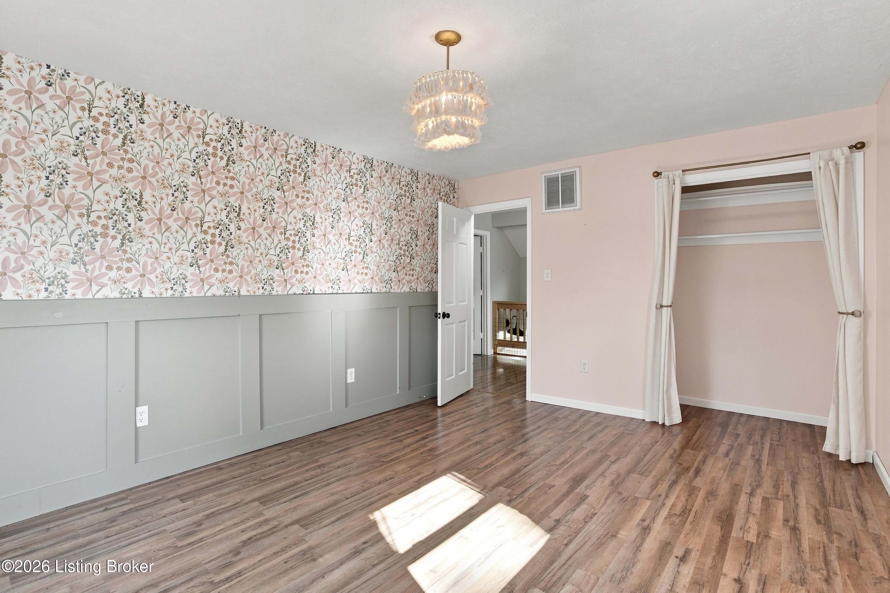 101 Maple St Property Photo 21