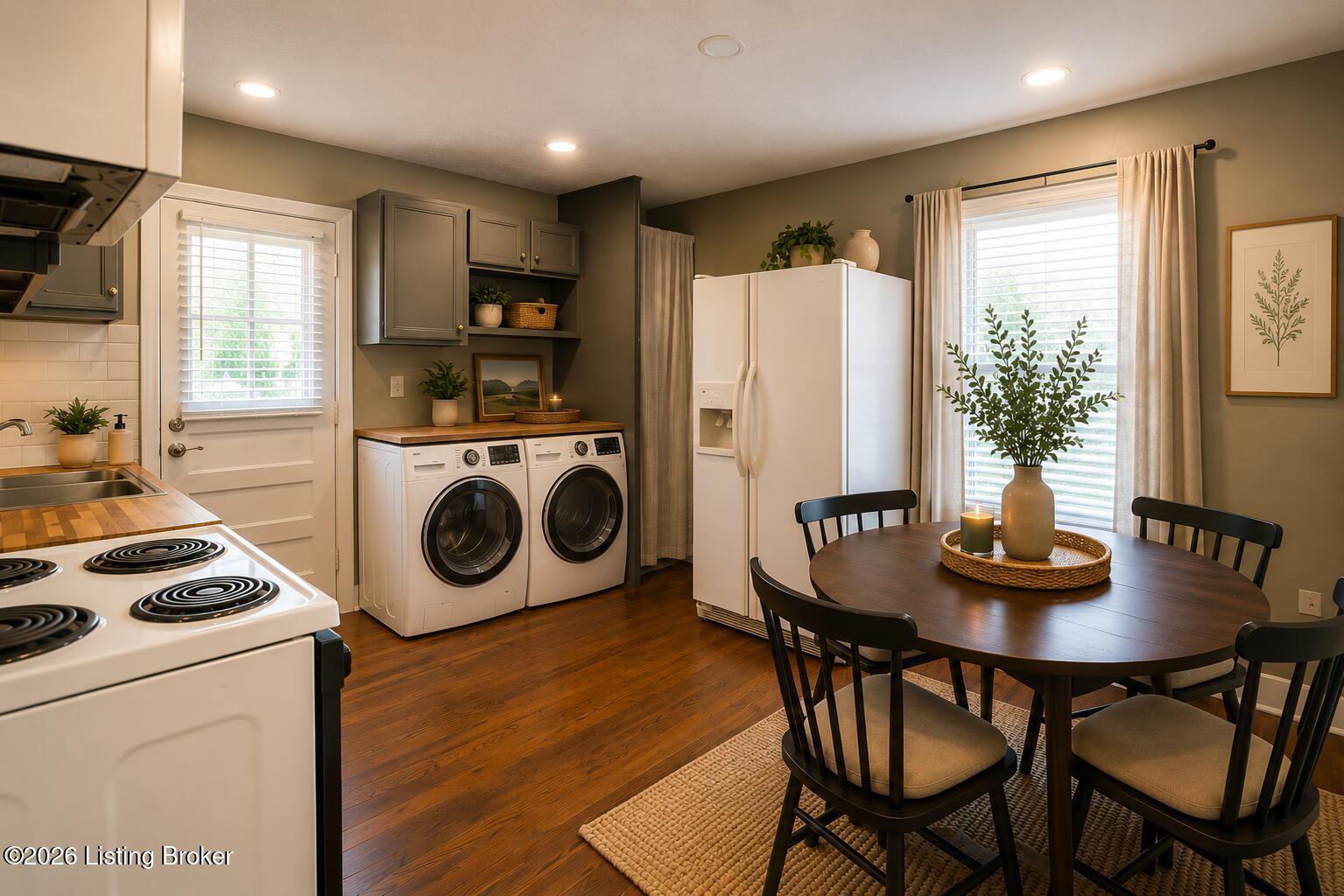 303 N Mantle Ave Property Photo 9