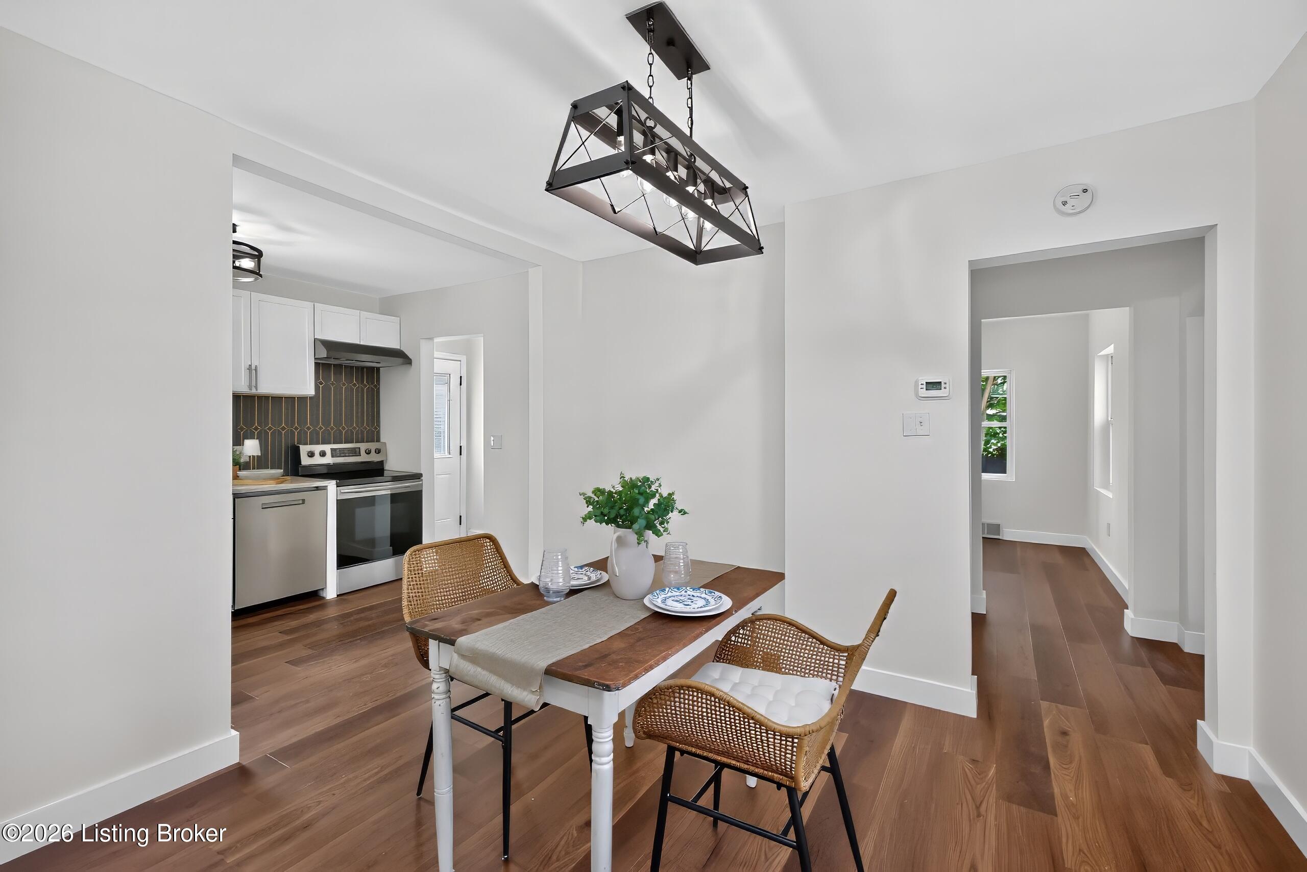 1204 N Broadway Property Photo 8