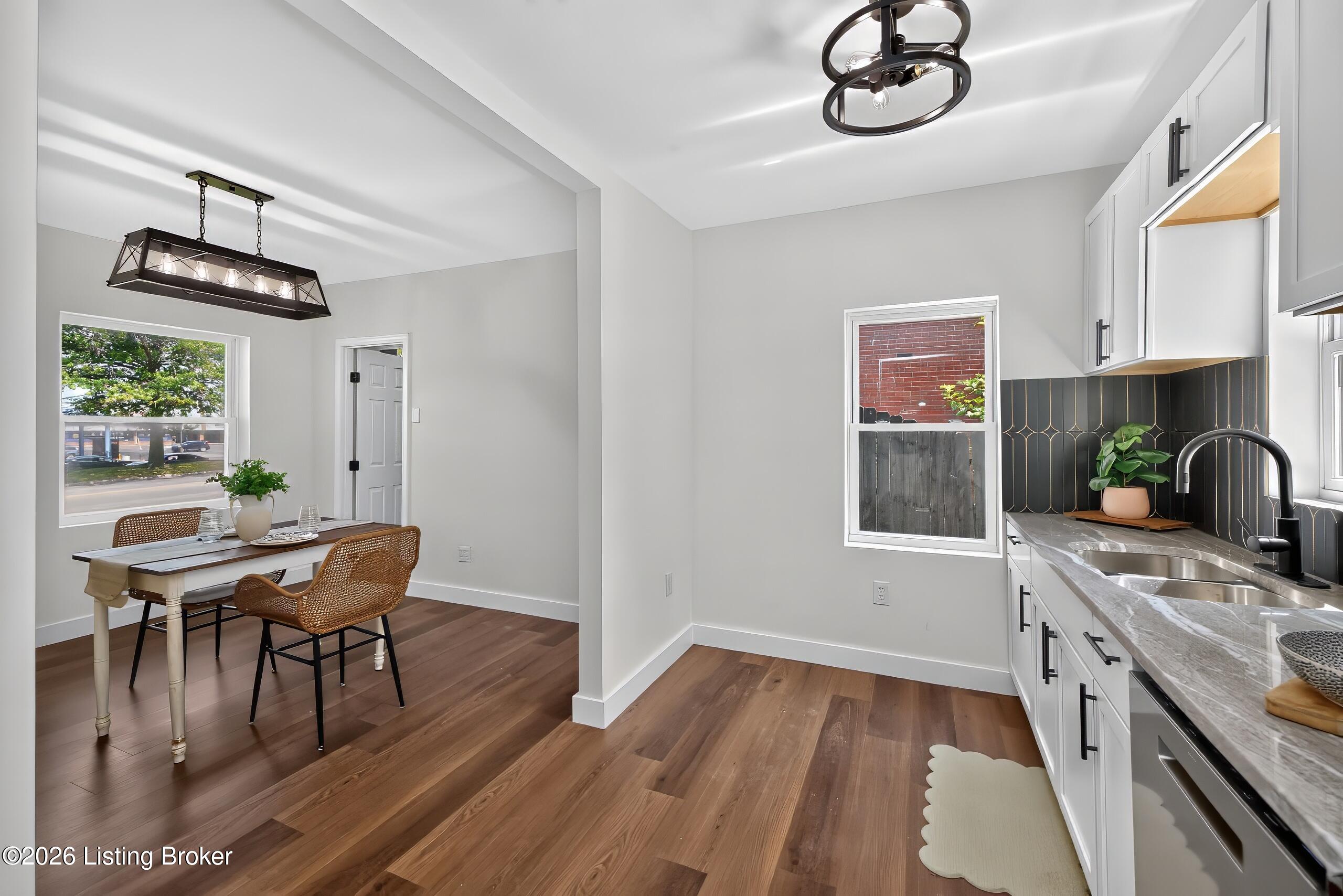 1204 N Broadway Property Photo 12