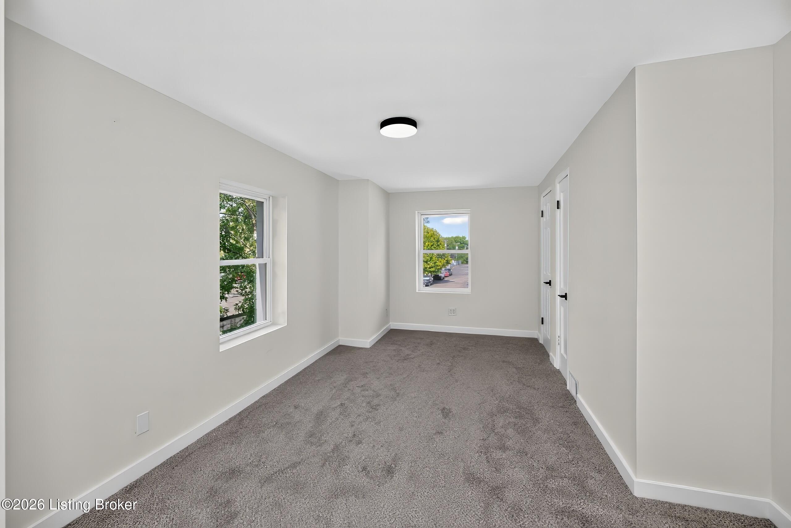 1204 N Broadway Property Photo 23