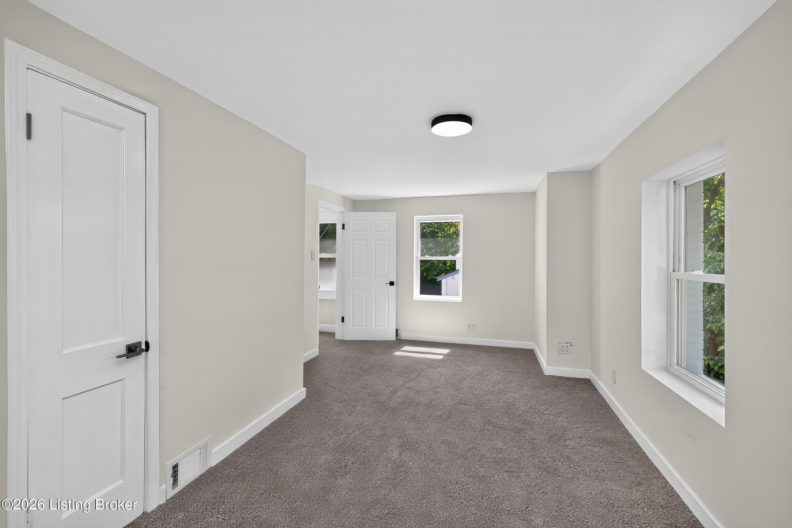 1204 N Broadway Property Photo 24