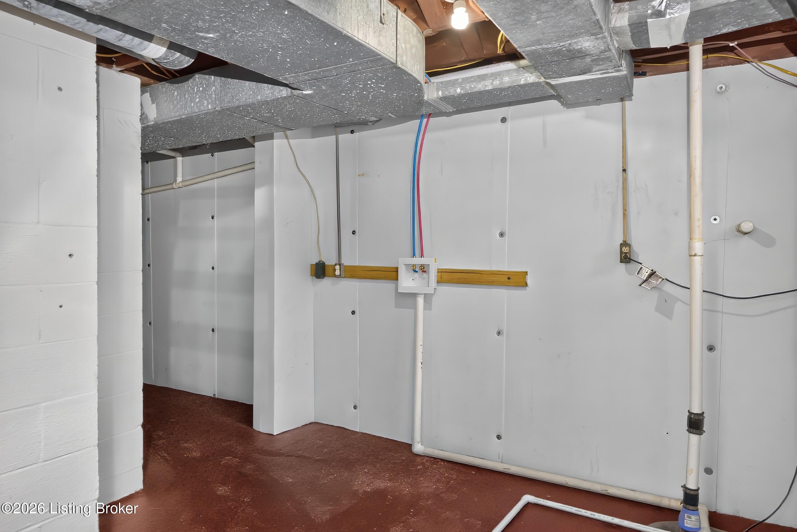 1204 N Broadway Property Photo 28