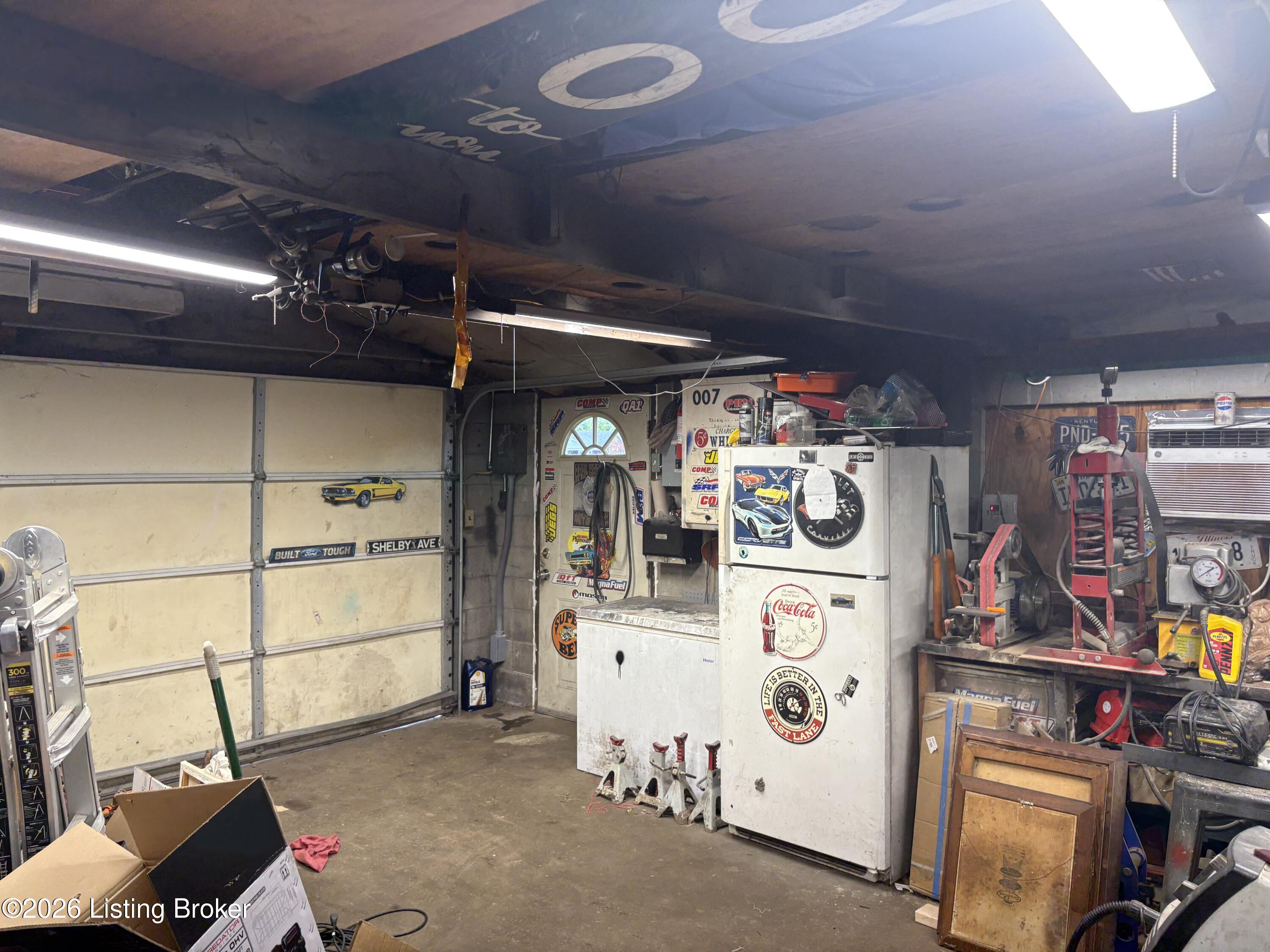 7502 Hallmark Dr Property Photo 27