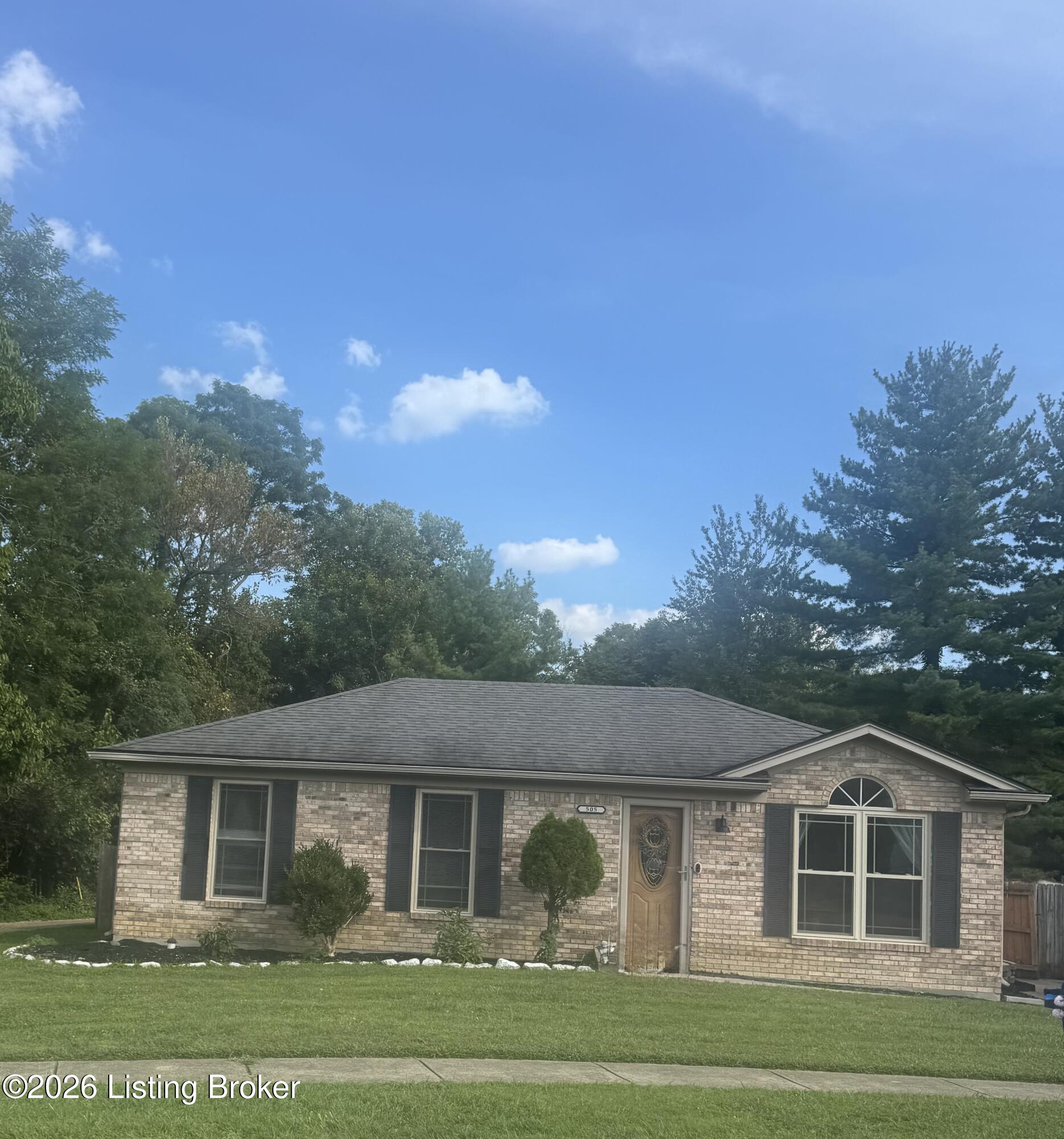 505 Oak Leaf Dr Property Photo 1