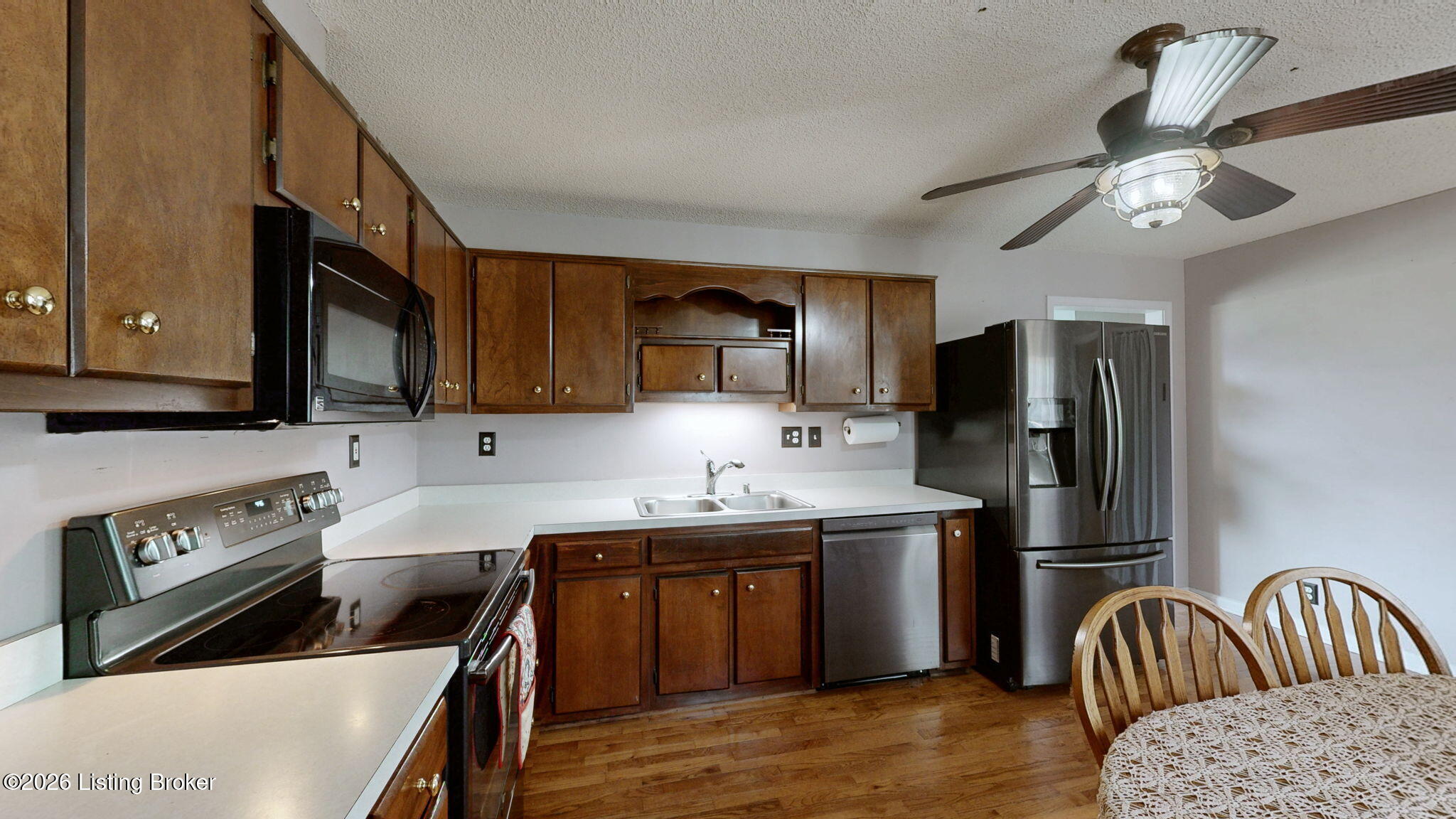 505 Oak Leaf Dr Property Photo 22