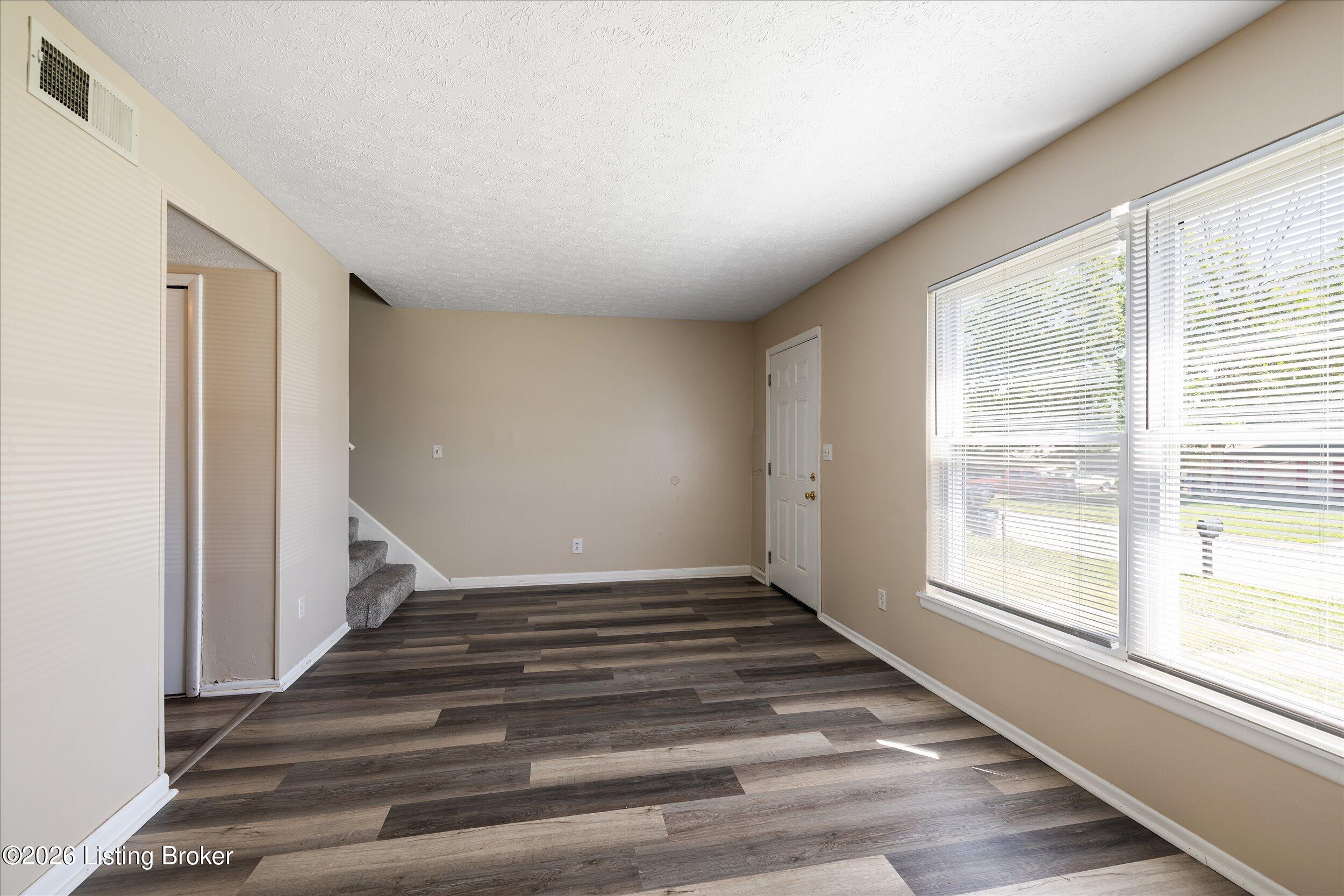 6737 Vandre Ave Property Photo 12
