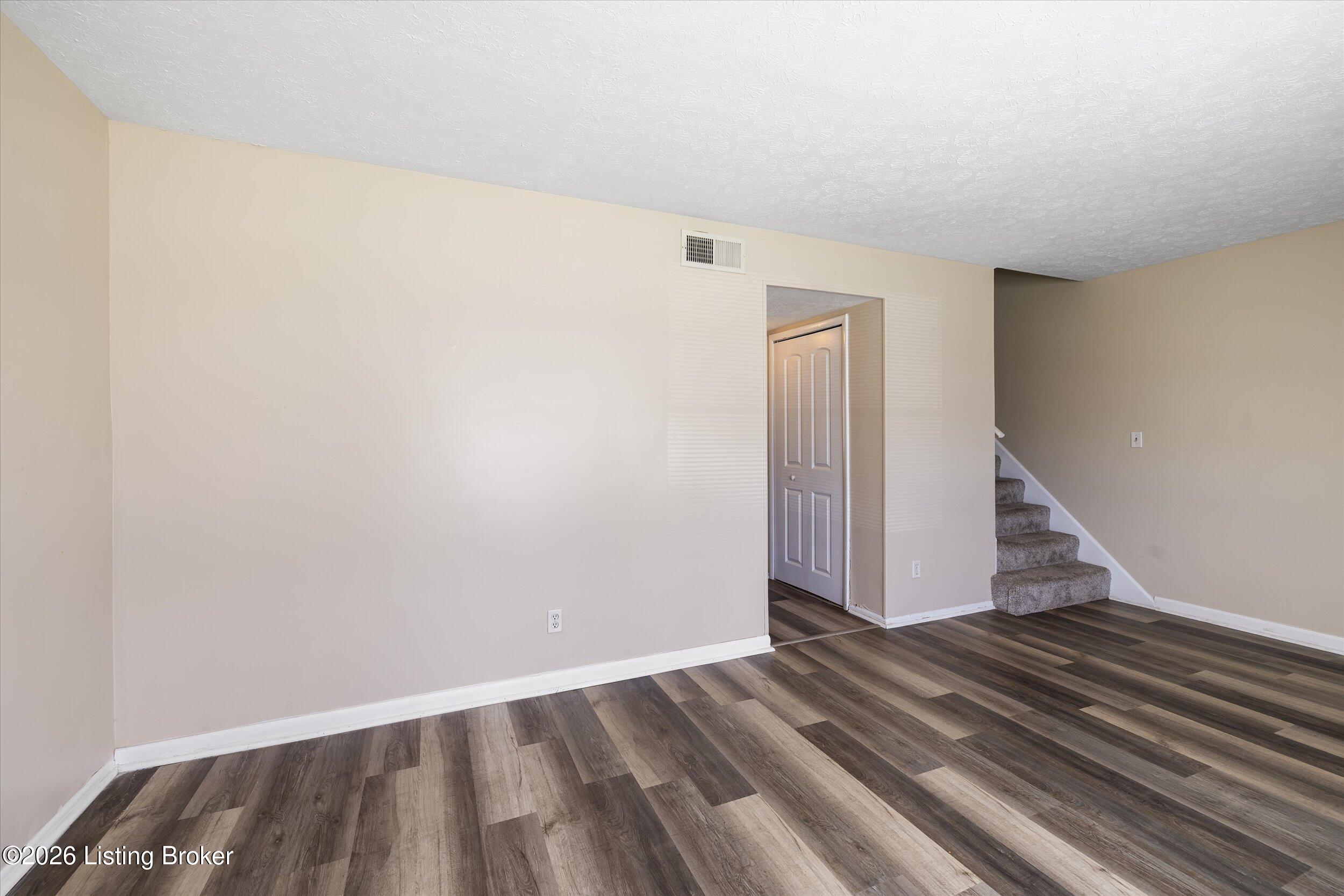 6737 Vandre Ave Property Photo 13