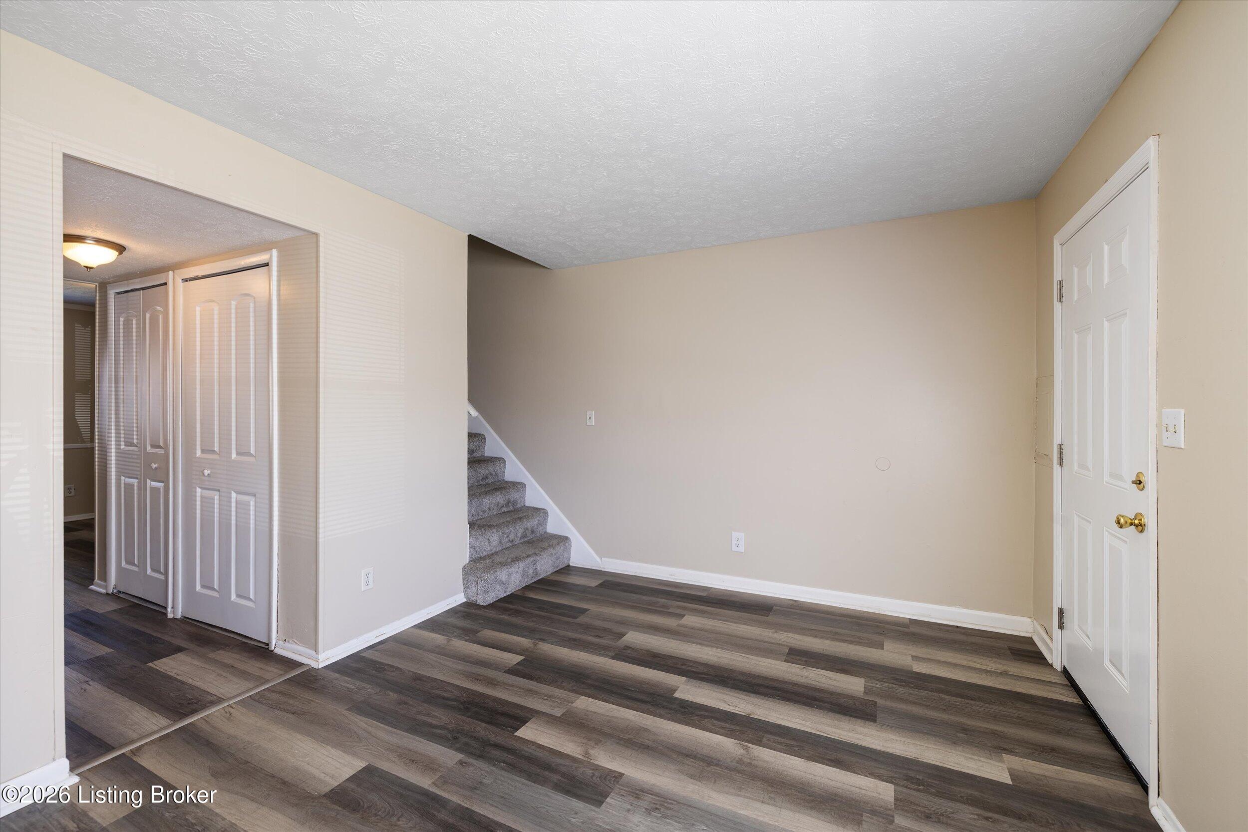 6737 Vandre Ave Property Photo 14