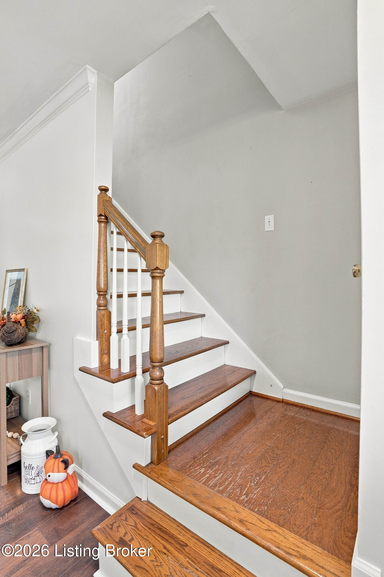 220 Rolling Ridge Way Property Photo 24