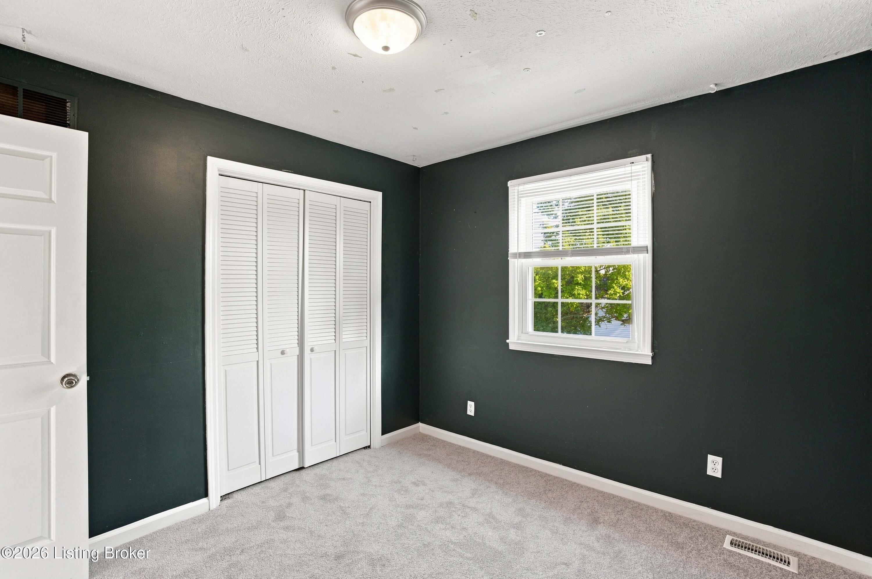 220 Rolling Ridge Way Property Photo 35