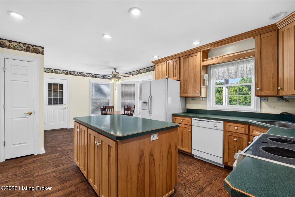 31 Connie Ln Property Photo 19