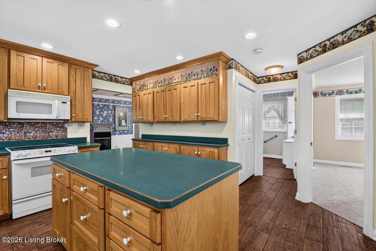 31 Connie Ln Property Photo 22
