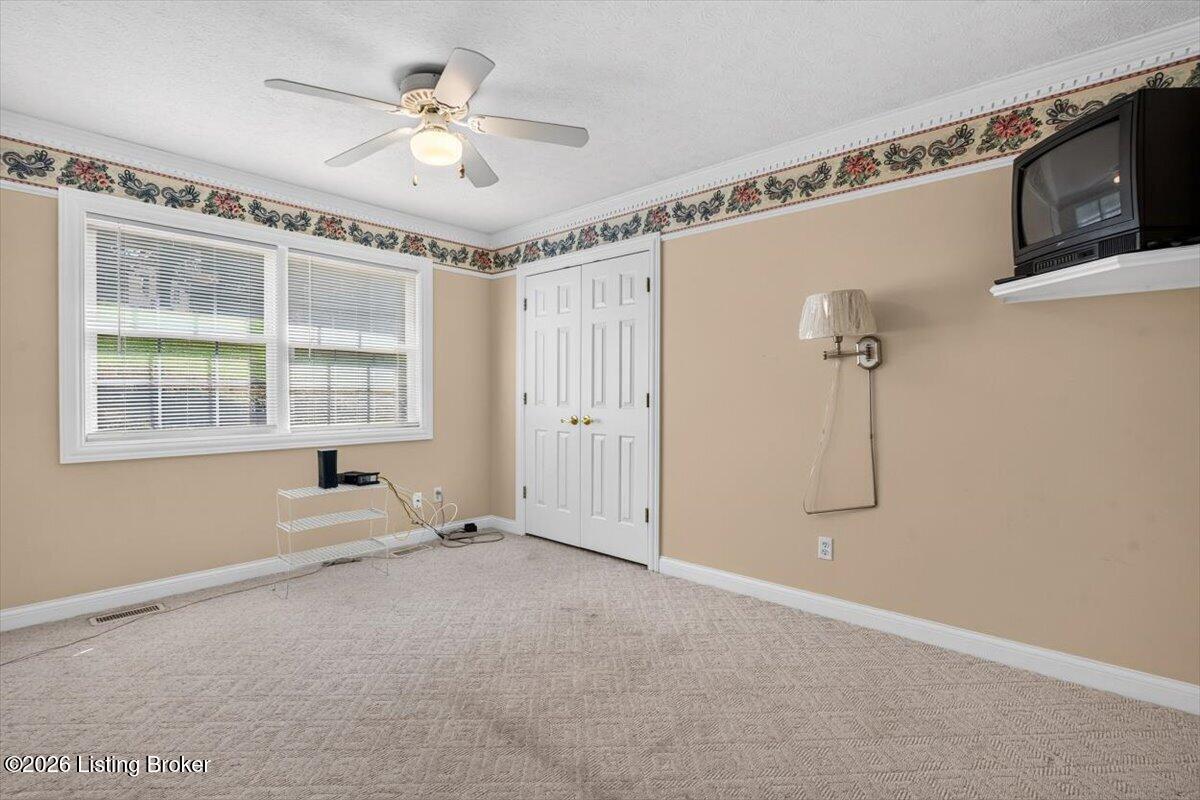 31 Connie Ln Property Photo 26