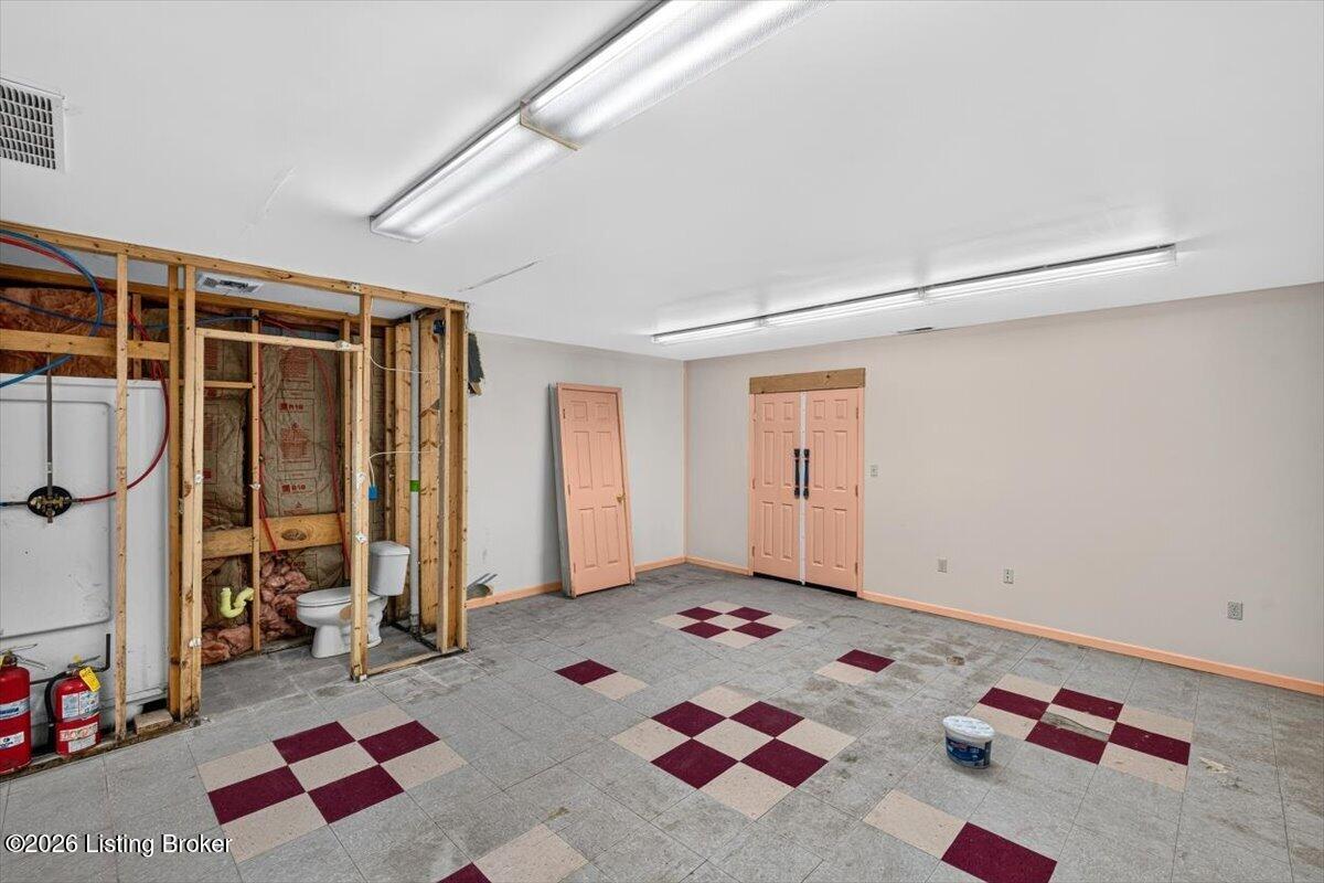 31 Connie Ln Property Photo 45