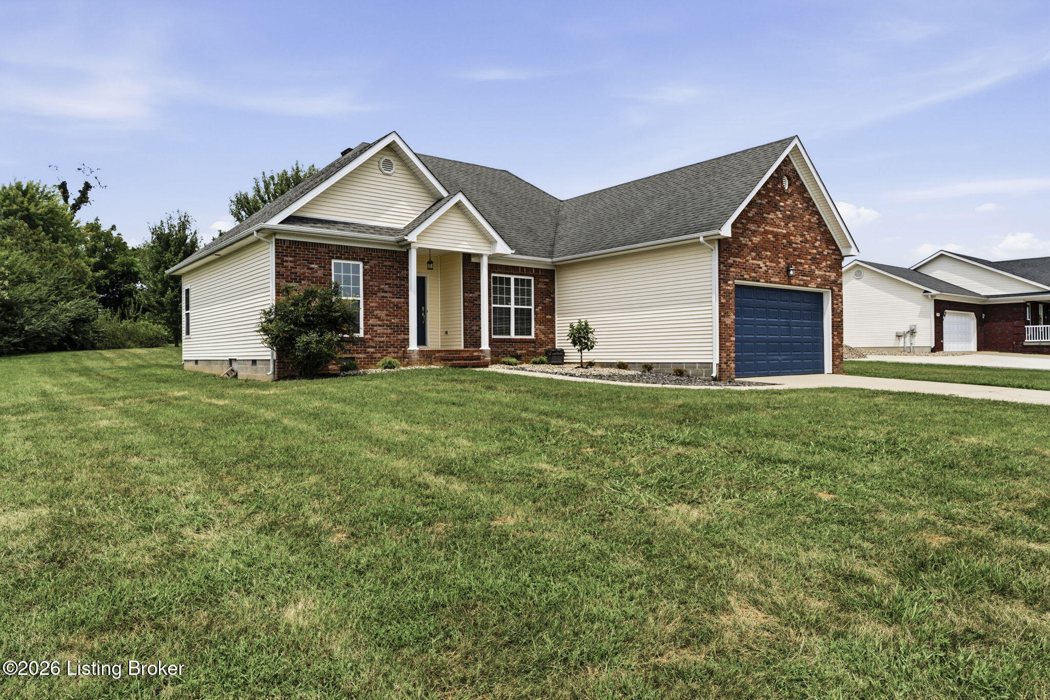138 Wakefield Dr Property Photo 4