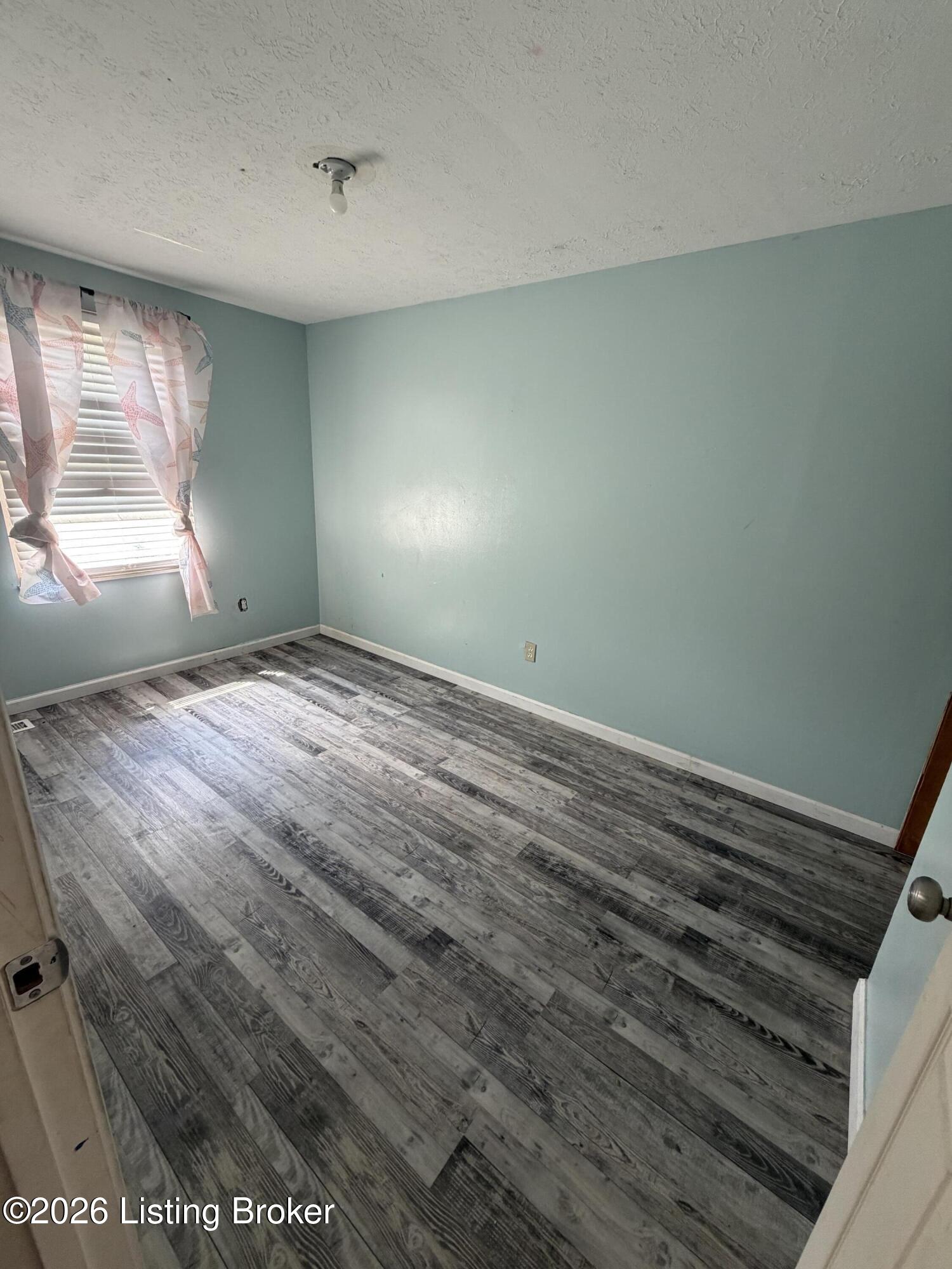 4701 Haney Way Property Photo 7