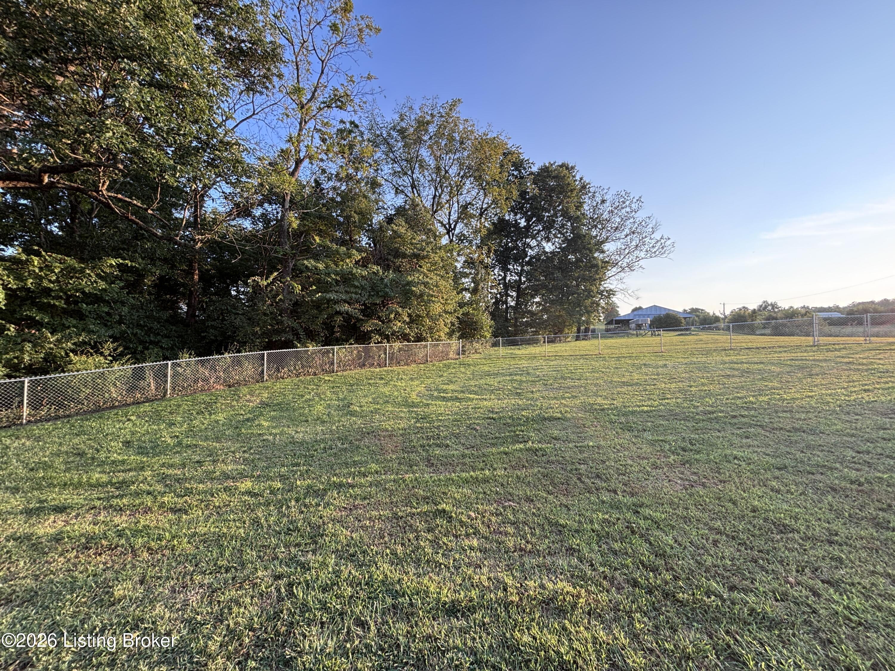 1103 Kirchdorfer Ln Property Photo 6