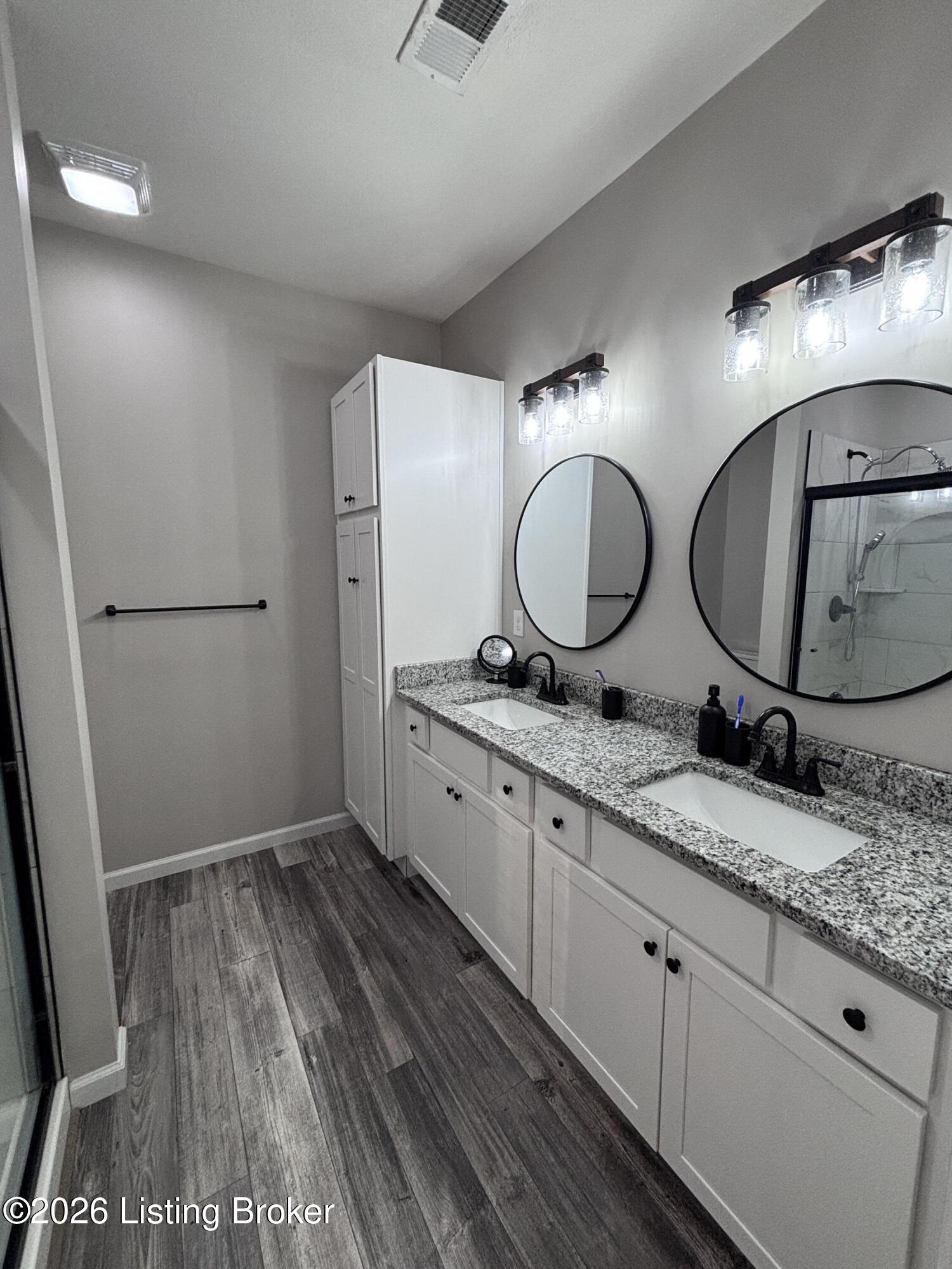 1103 Kirchdorfer Ln Property Photo 20