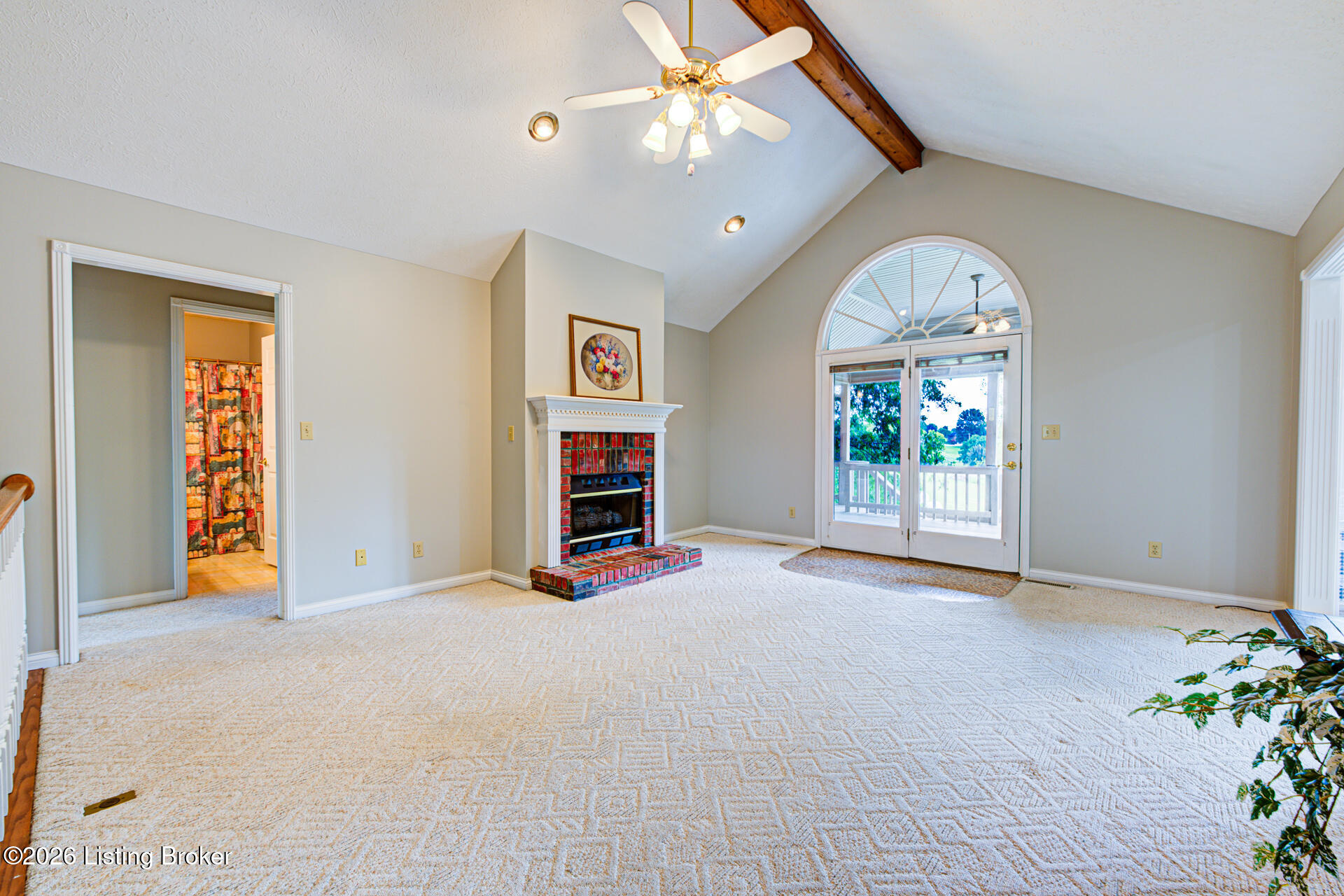 659 Rolling Trail Property Photo 8