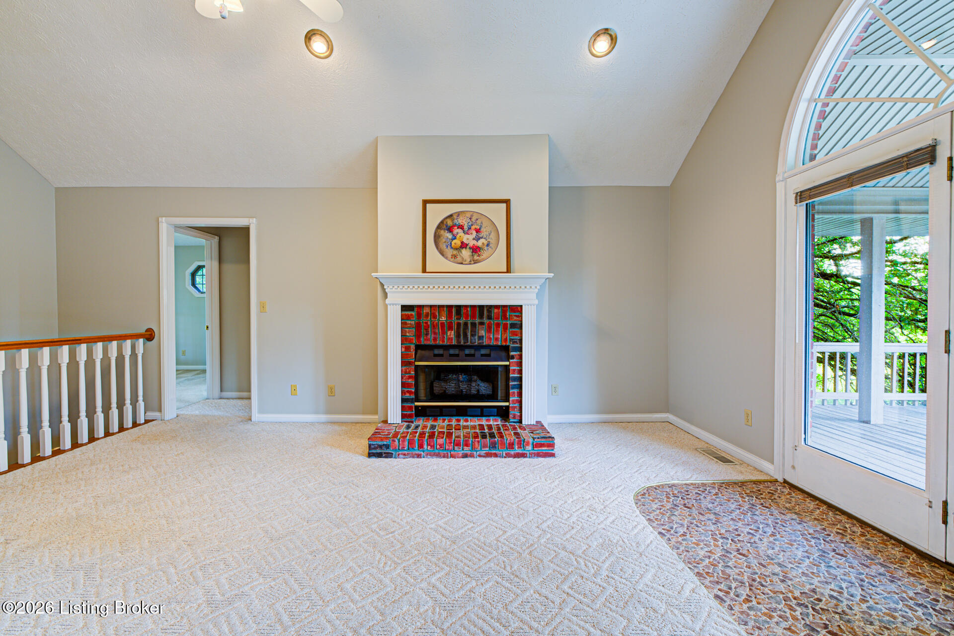 659 Rolling Trail Property Photo 9