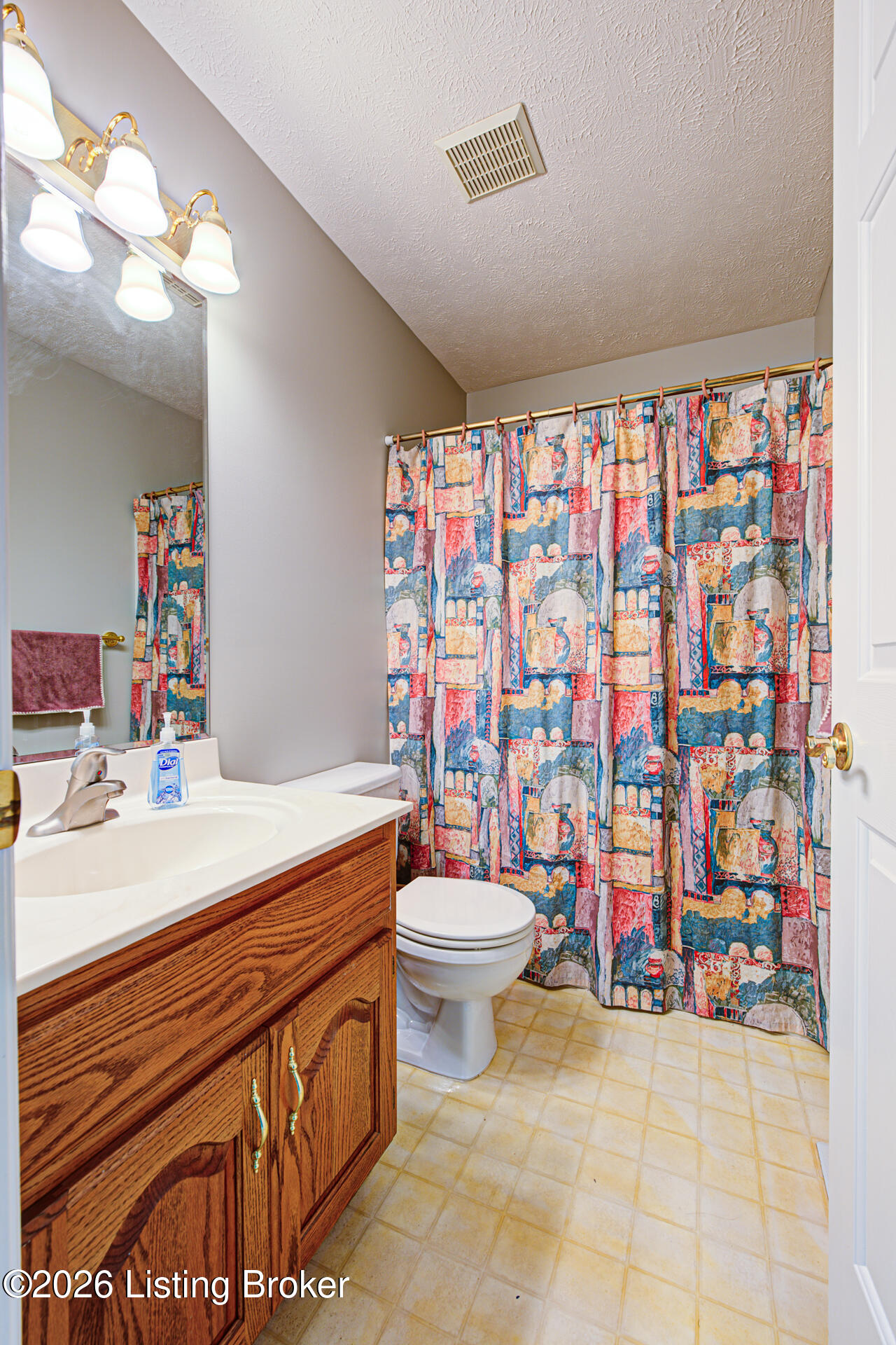 659 Rolling Trail Property Photo 18