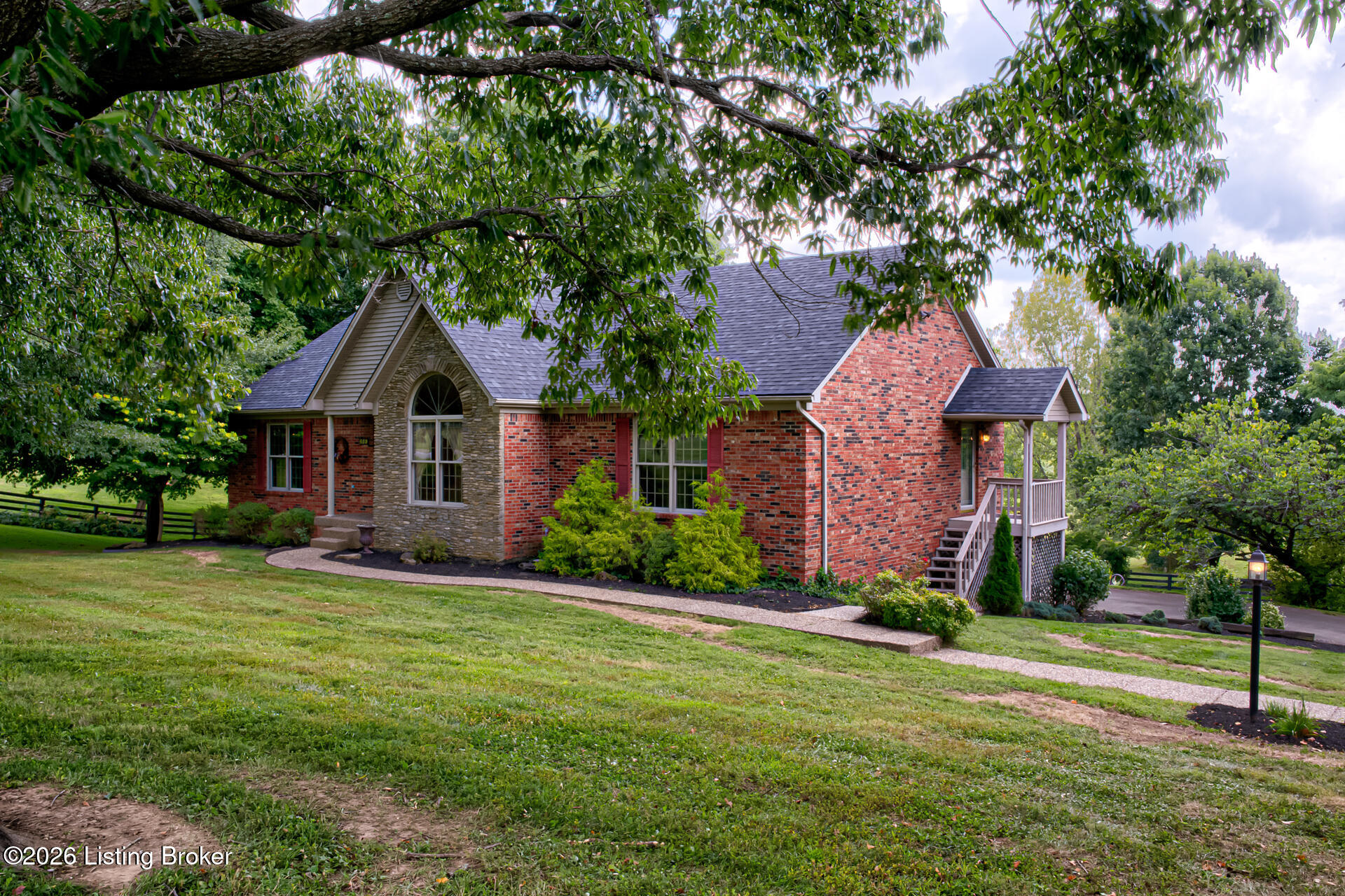 659 Rolling Trail Property Photo 31