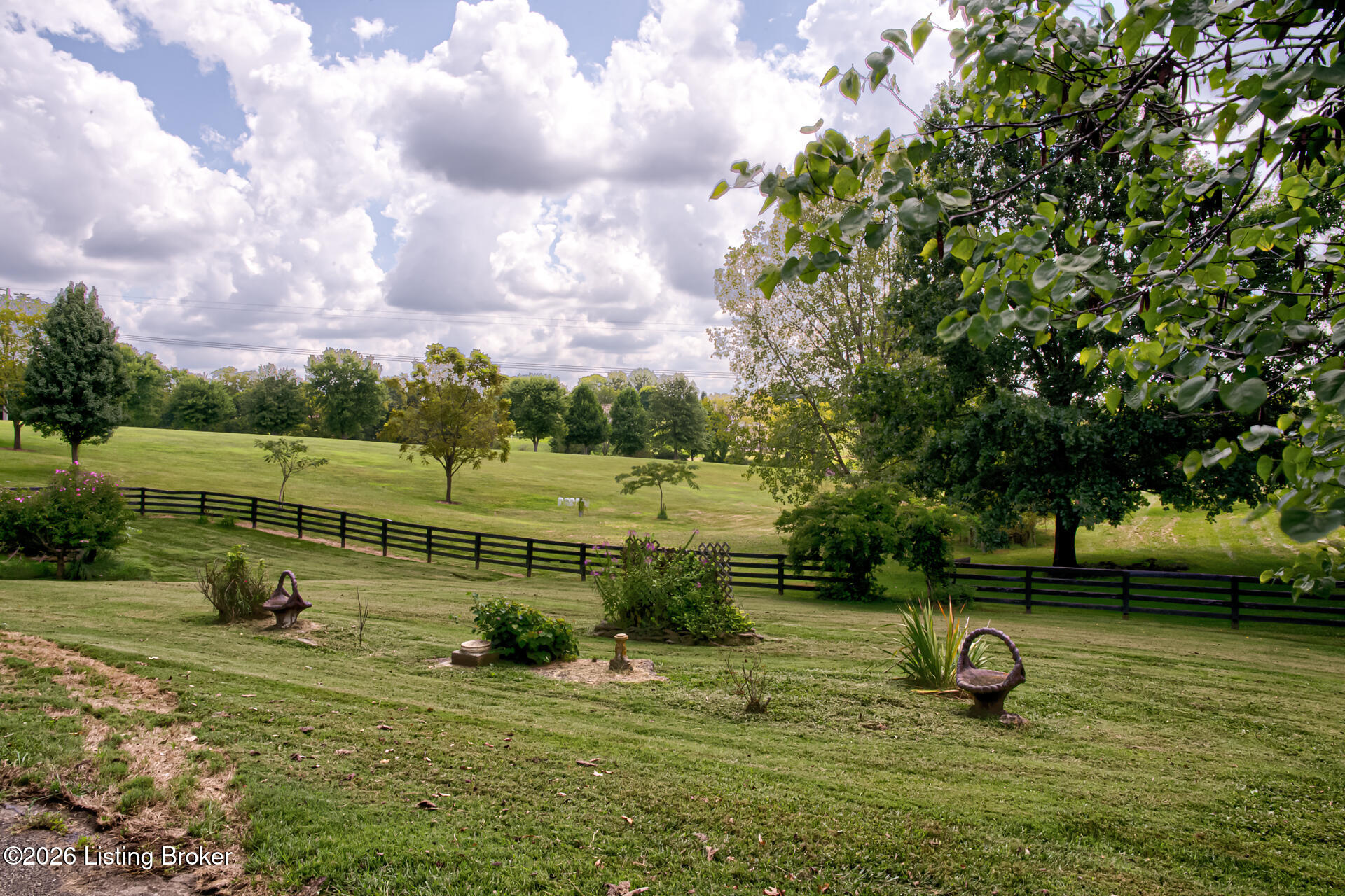 659 Rolling Trail Property Photo 43