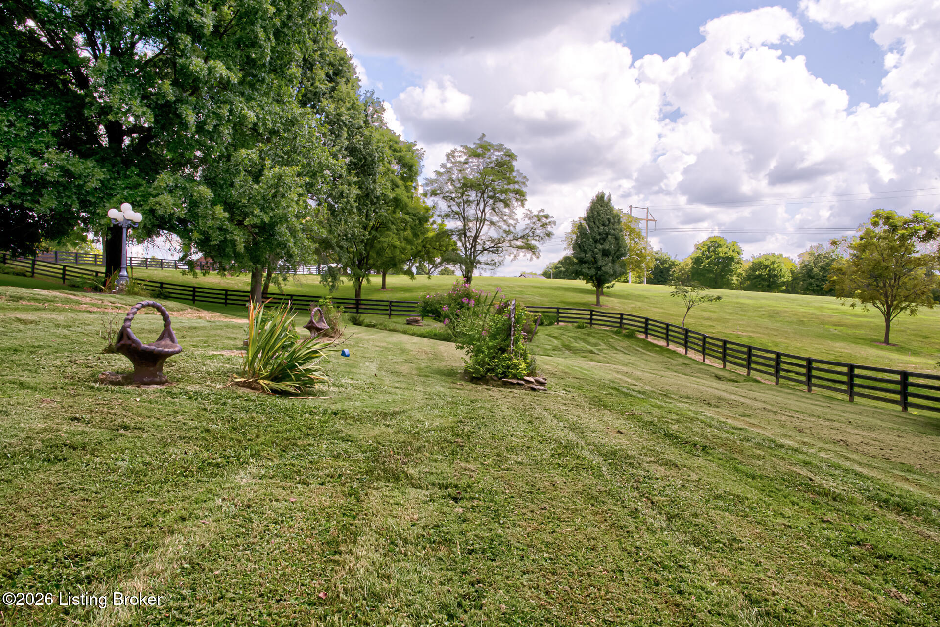 659 Rolling Trail Property Photo 44