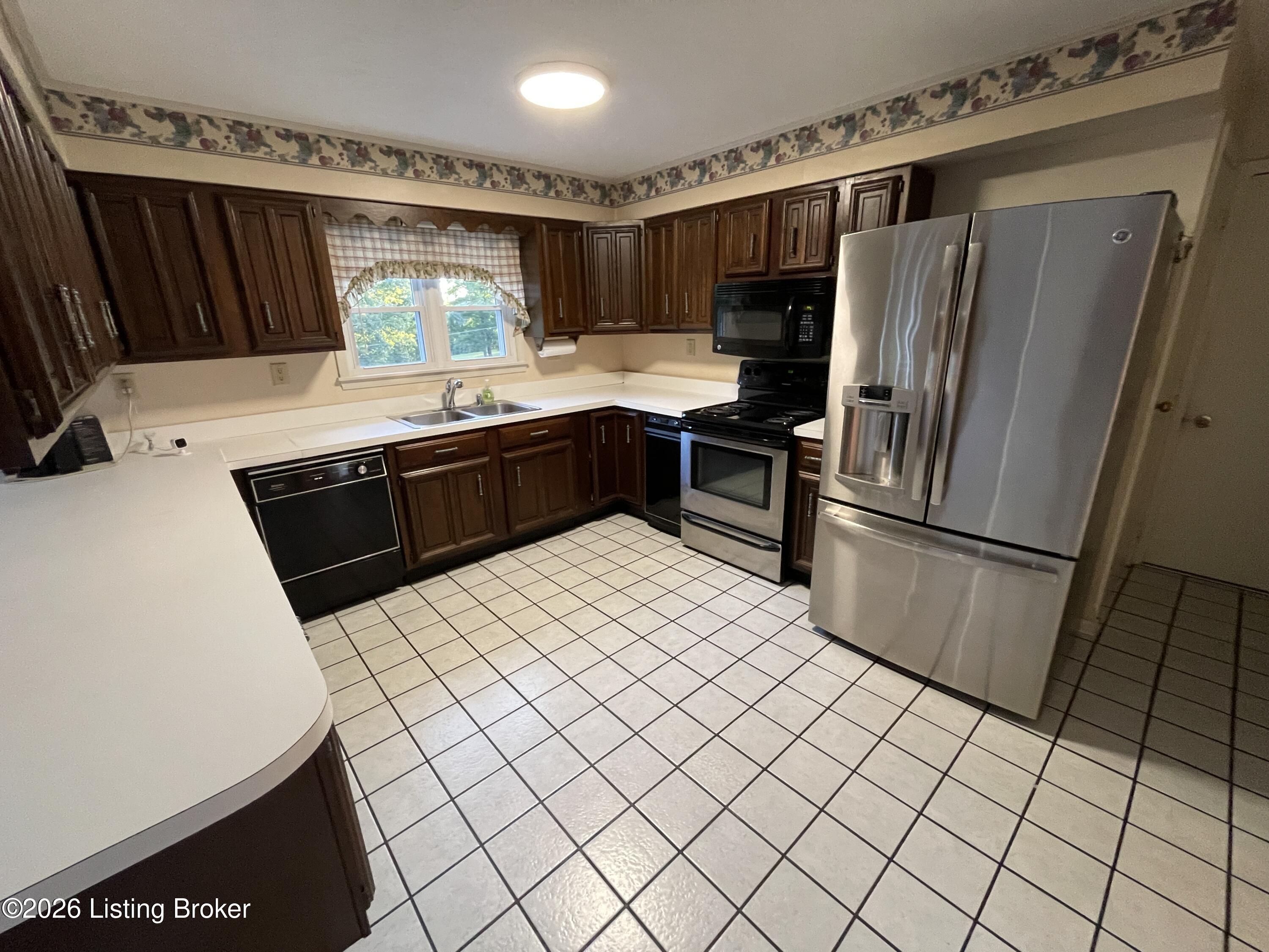 1022 Greenbriar Rd Property Photo 14