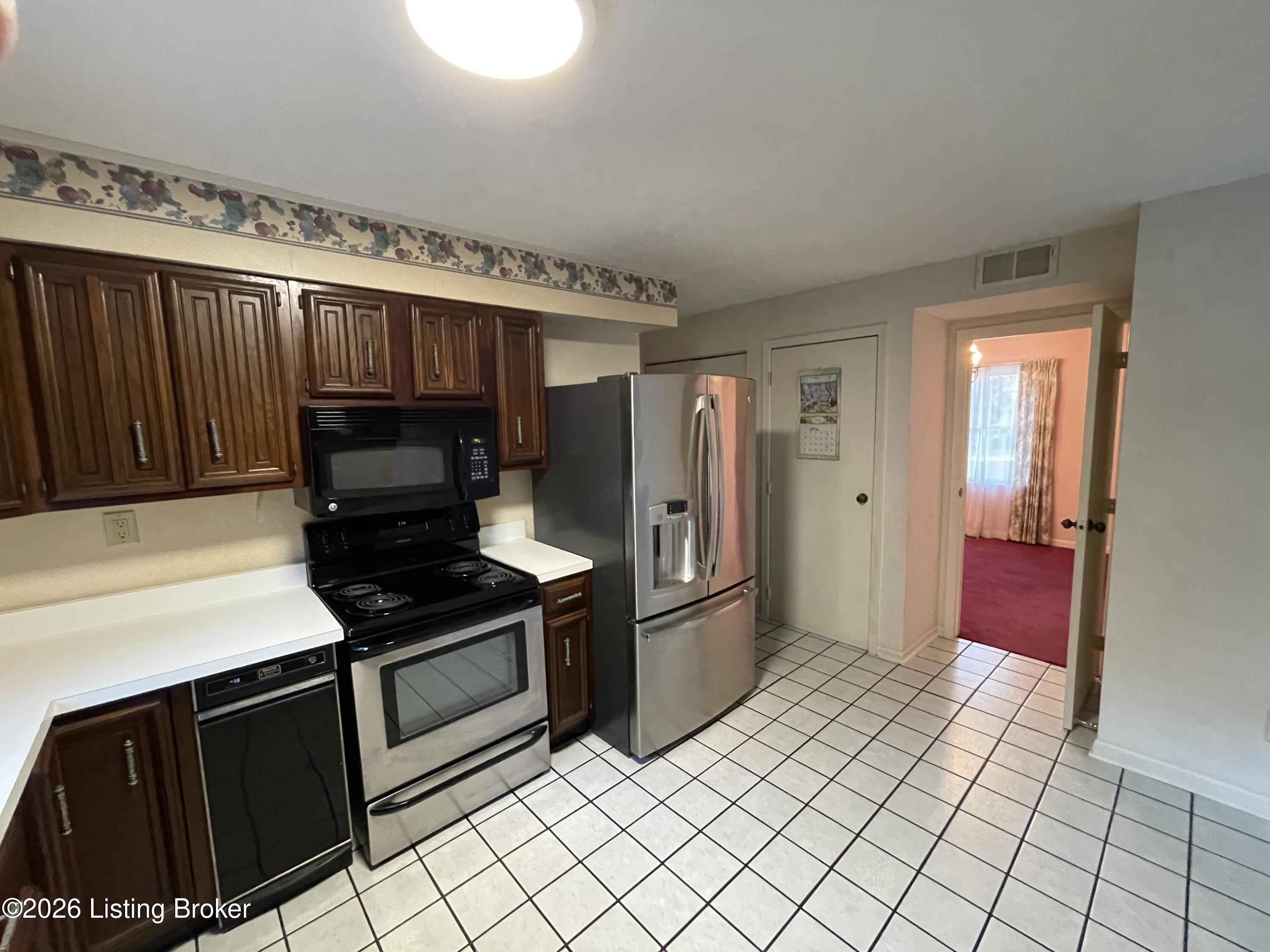 1022 Greenbriar Rd Property Photo 15