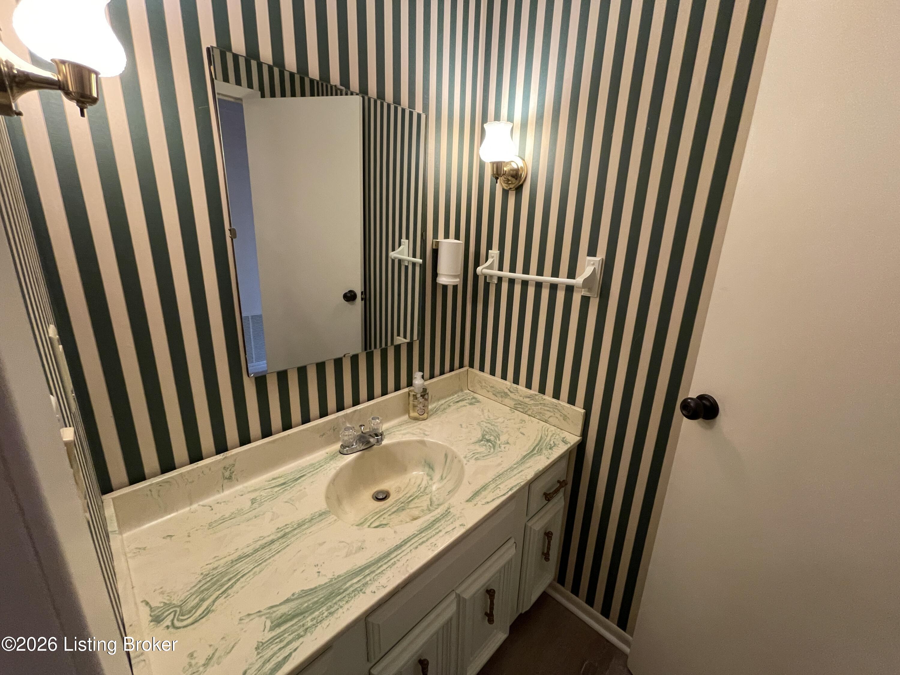 1022 Greenbriar Rd Property Photo 19