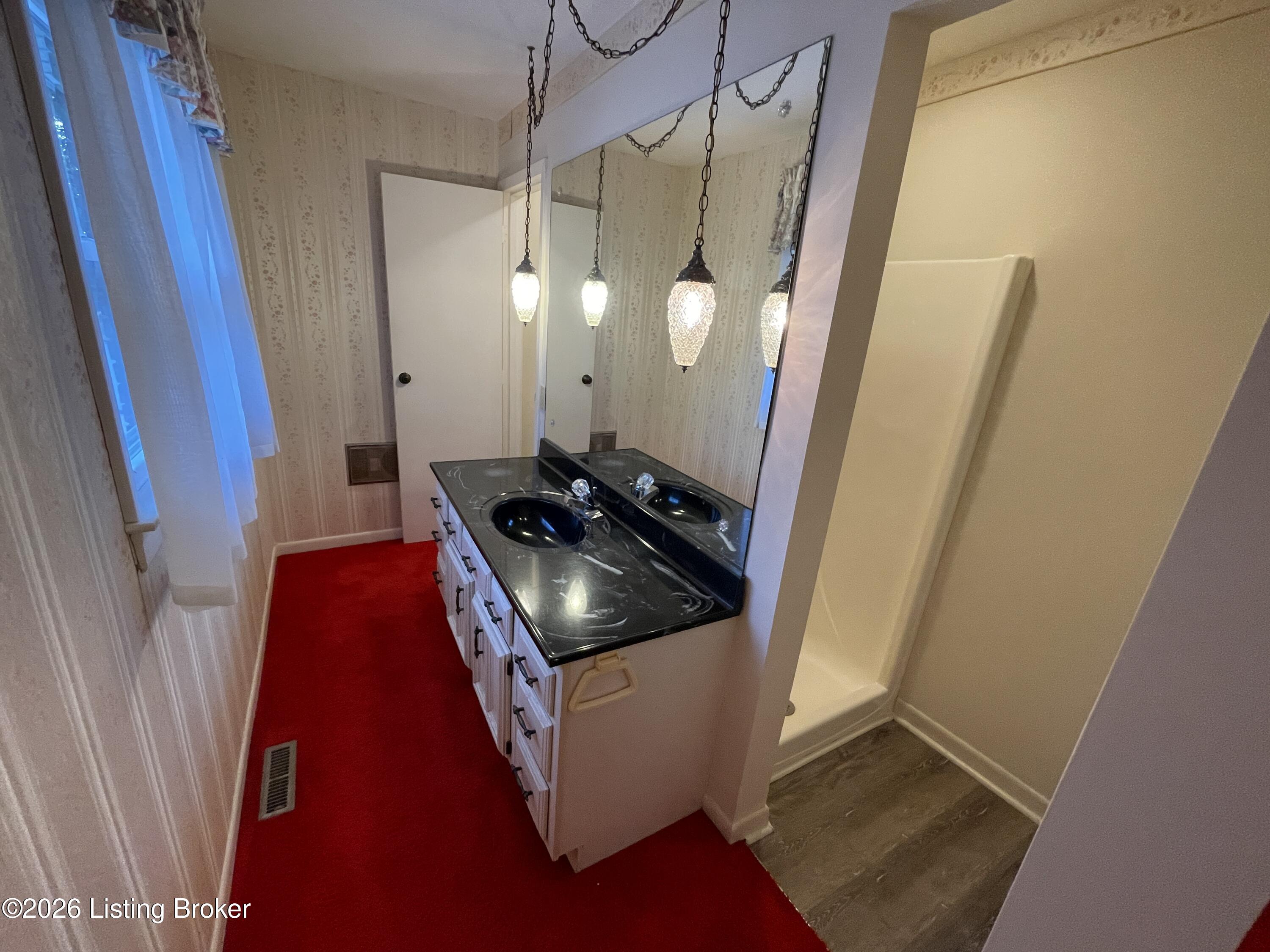1022 Greenbriar Rd Property Photo 22