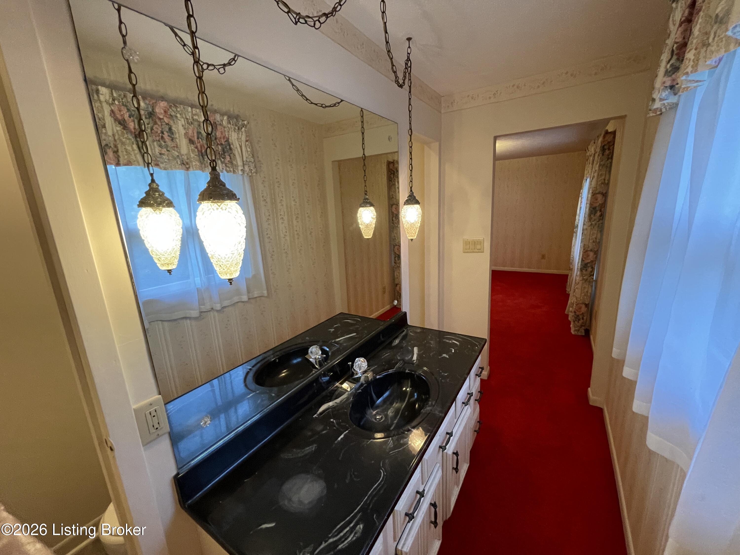 1022 Greenbriar Rd Property Photo 25