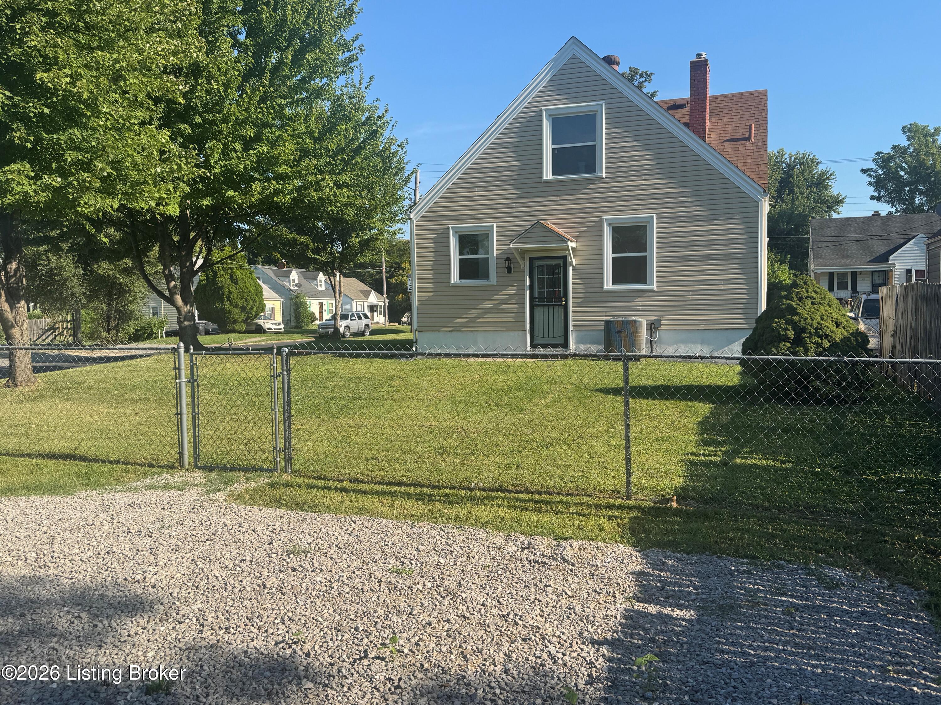 618 Montana Ave Property Photo 18