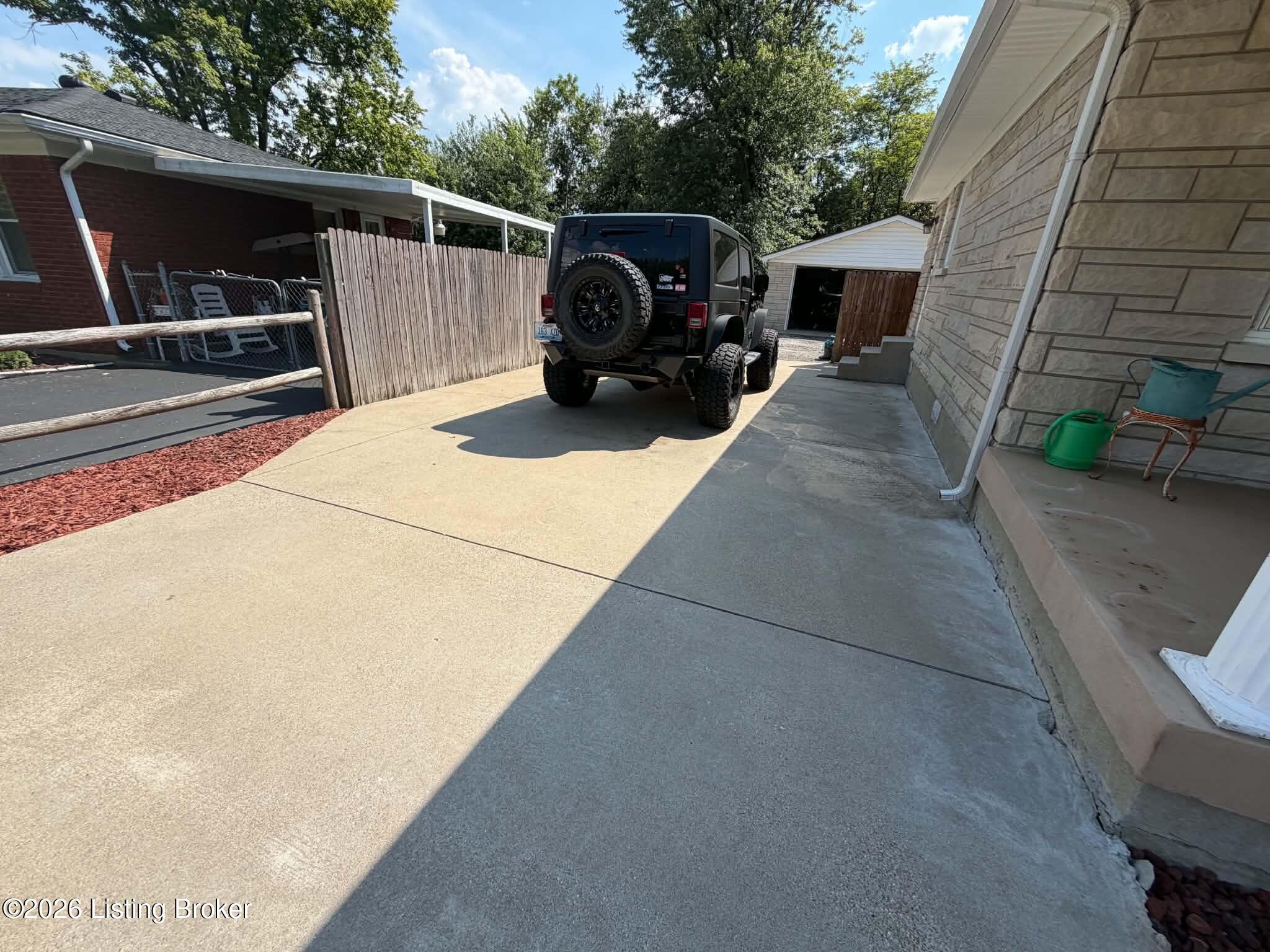 5914 Cole Ave Property Photo 16