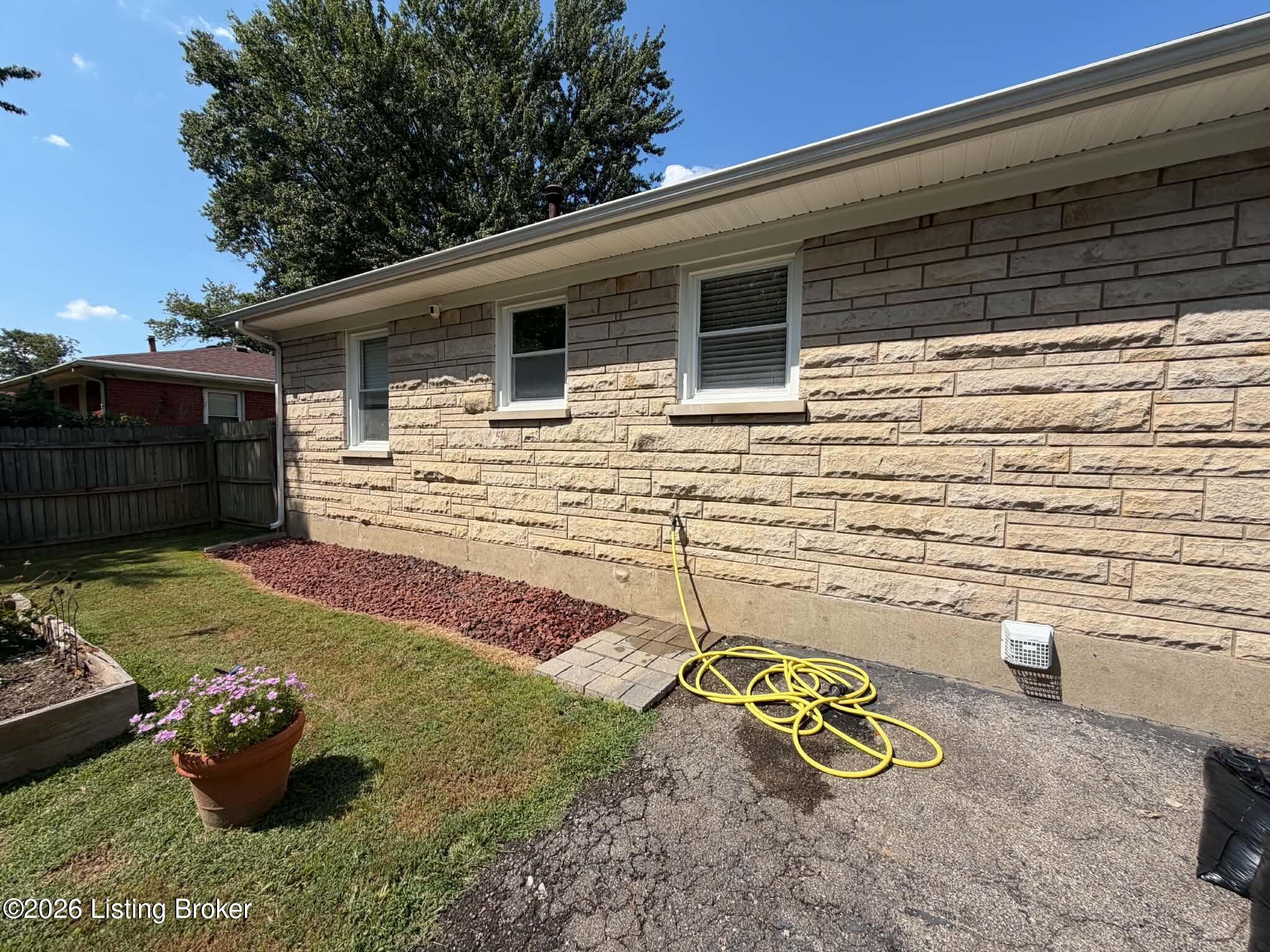 5914 Cole Ave Property Photo 17