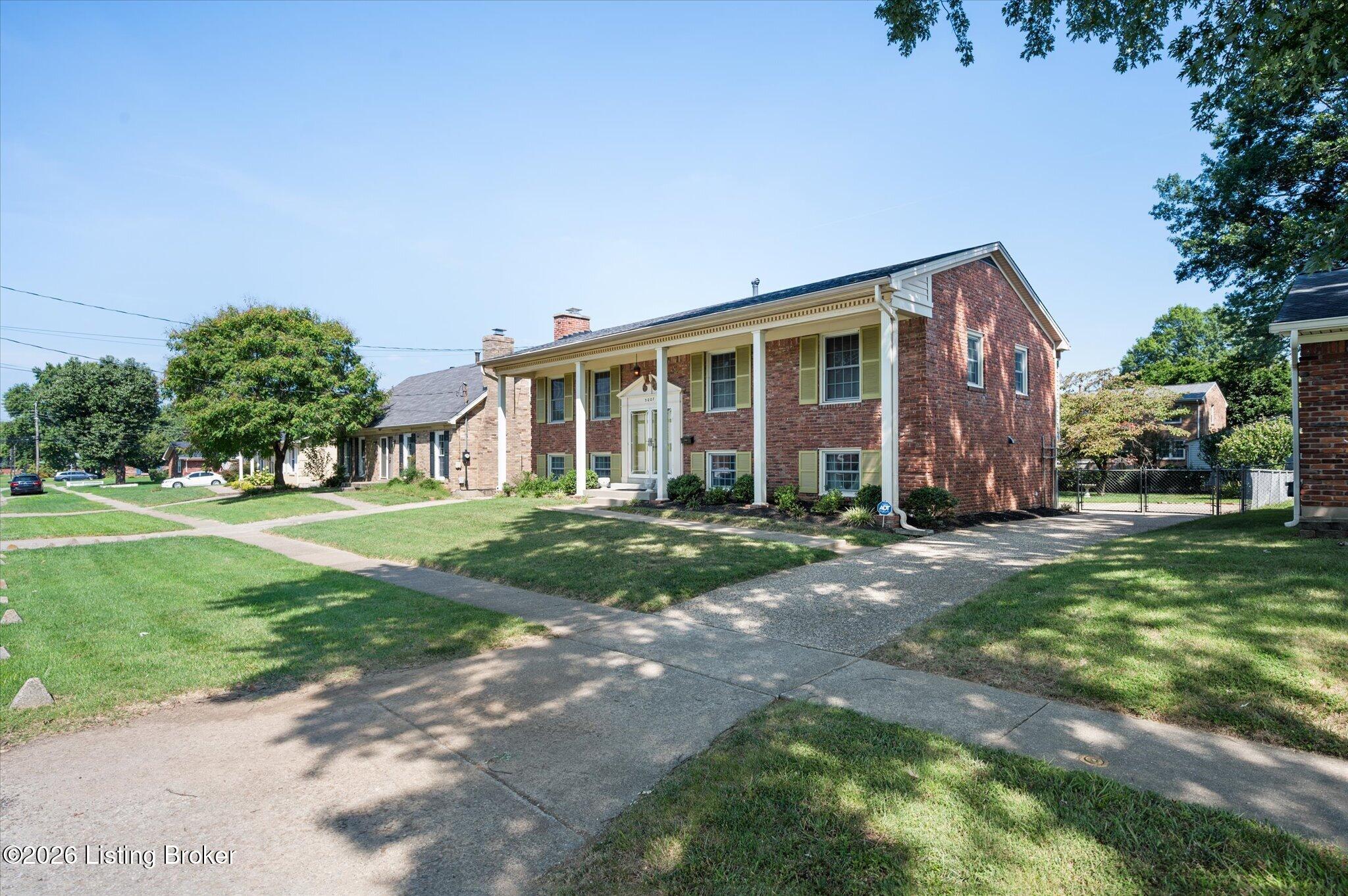 3007 Cromarty Way Property Photo 4