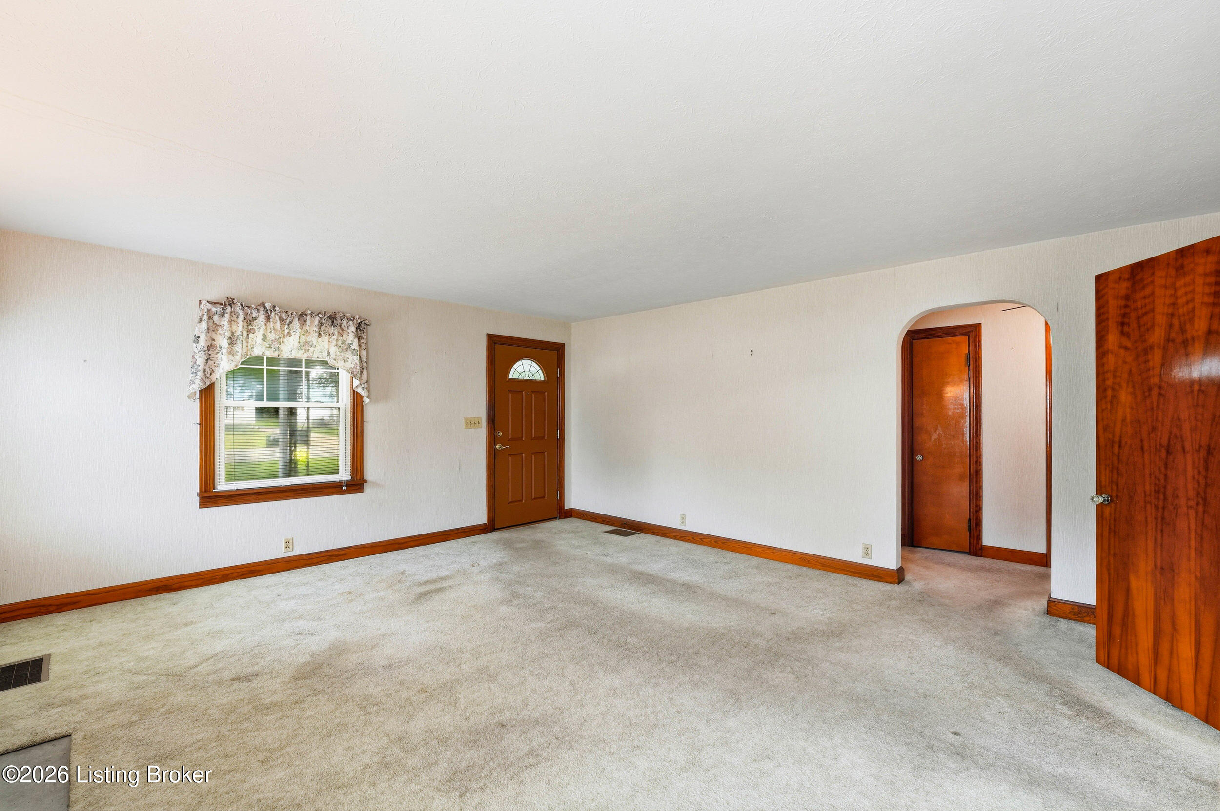 3709 Locust Ave Property Photo 7