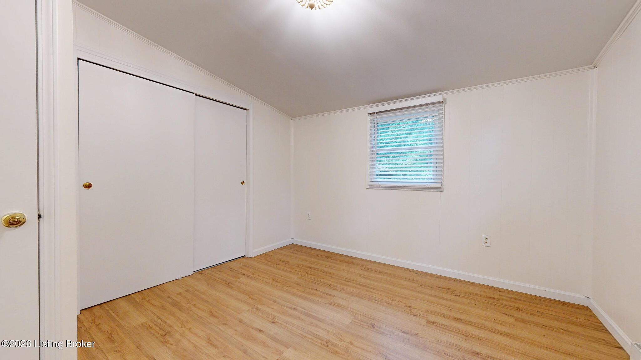 560 Swan Ct Property Photo 21