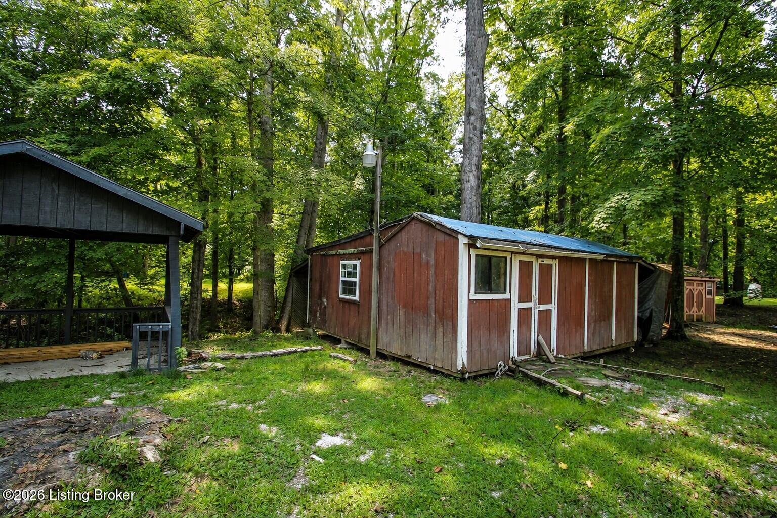 560 Swan Ct Property Photo 38