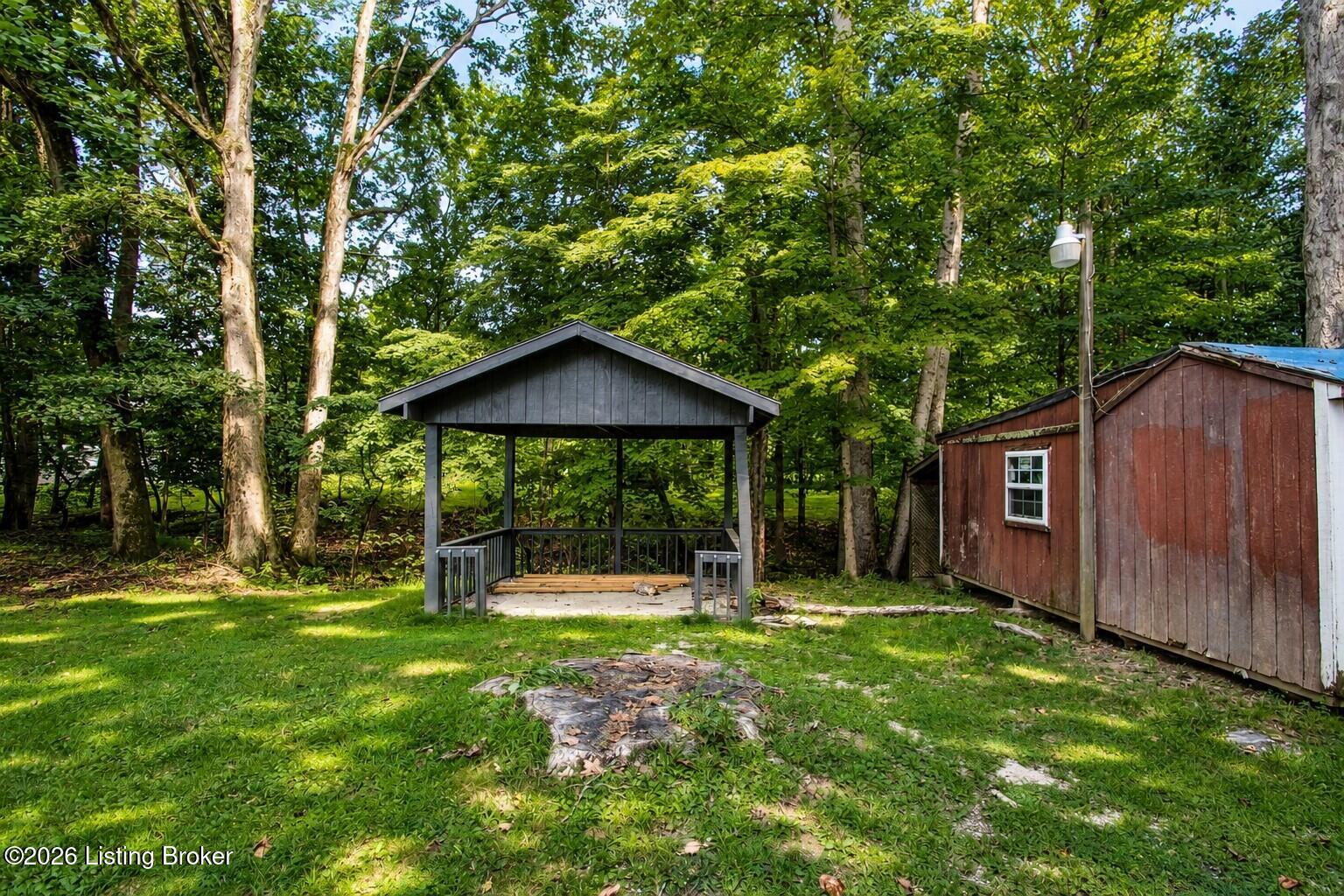 560 Swan Ct Property Photo 39