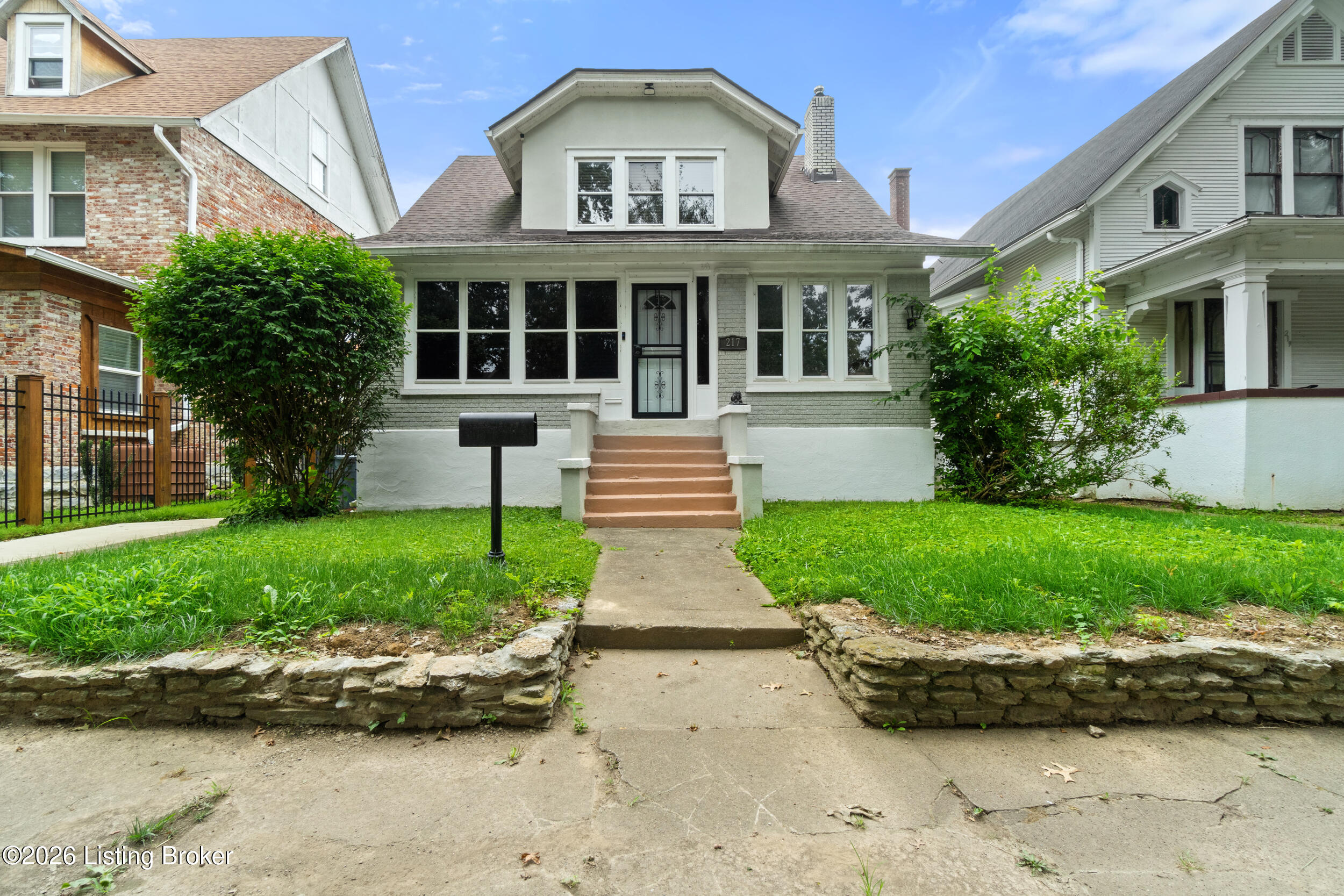217 Shawnee Dr
