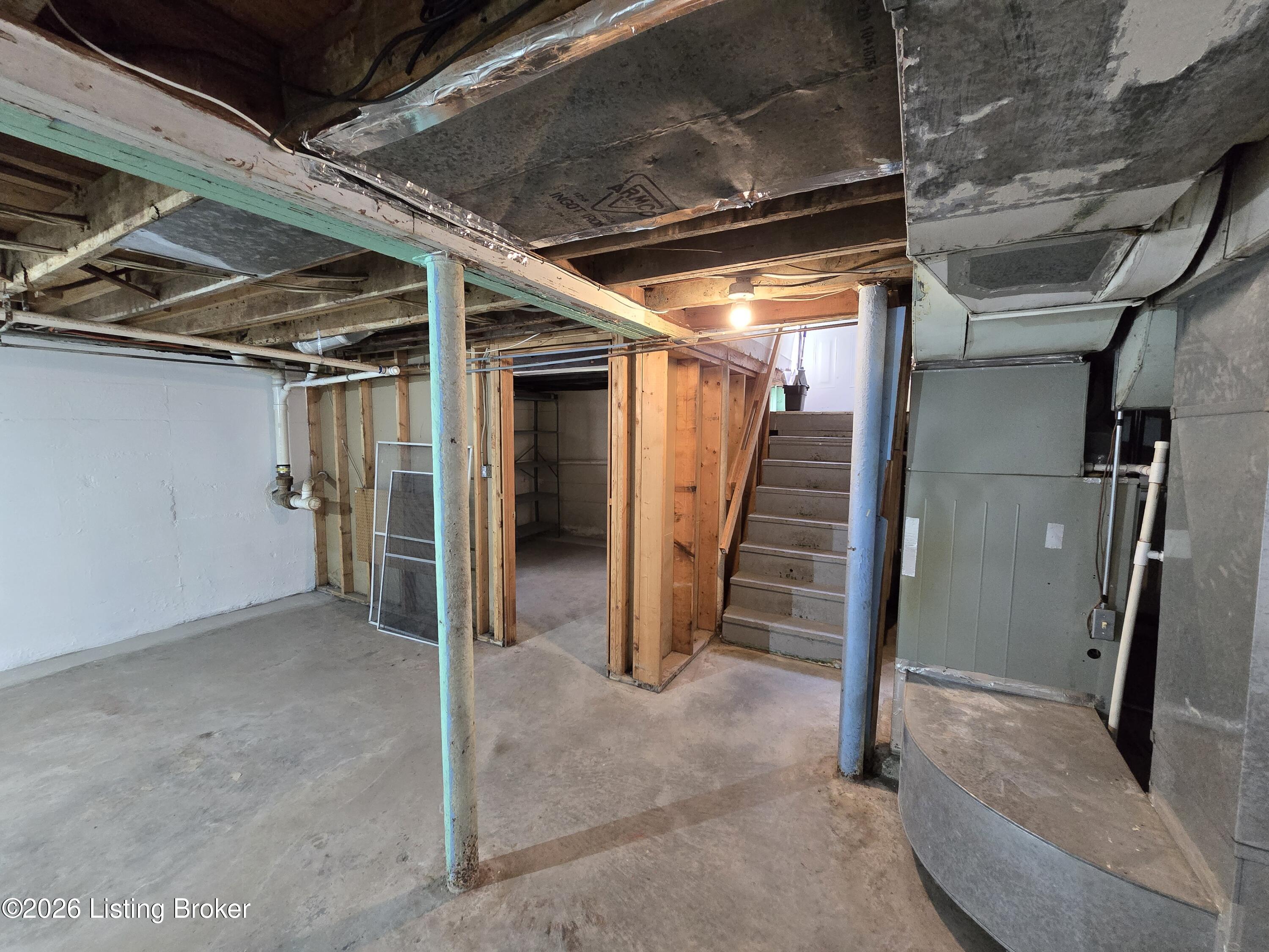 3932 Kennison Ave Property Photo 24